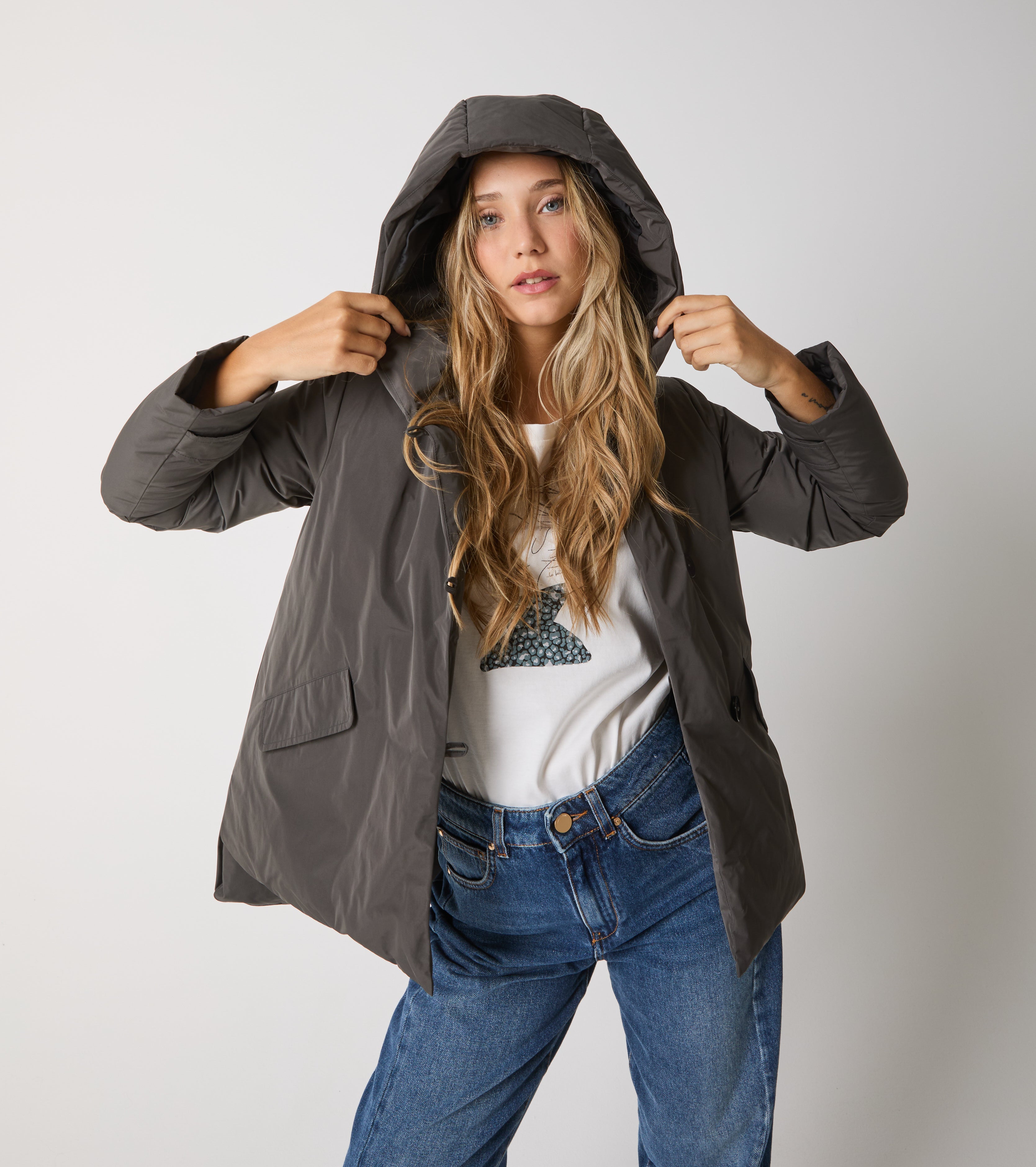 Piumino in nylon con cappuccio