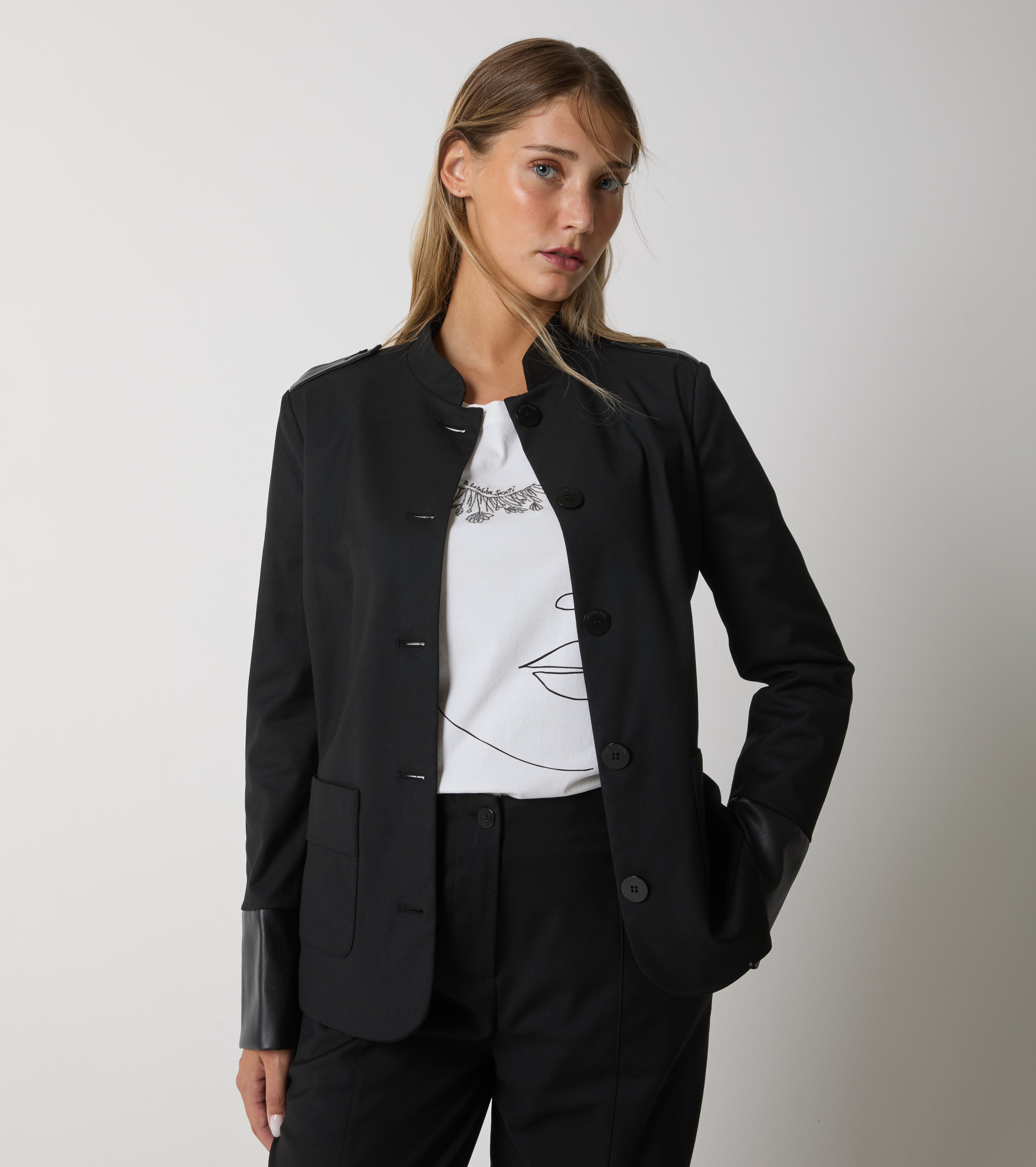 Jacket with mandarin collar