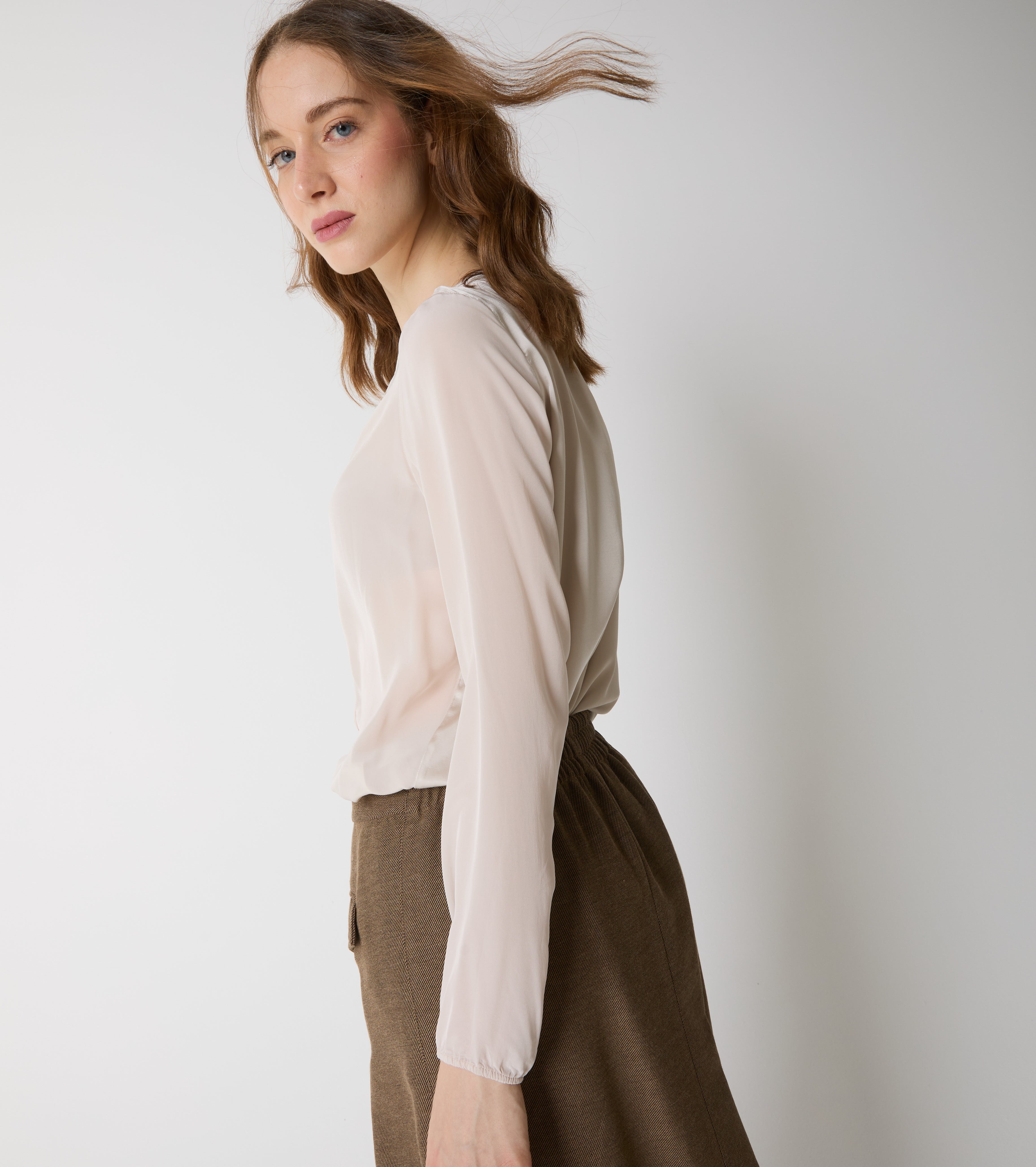 Blusa in raso con pieghe