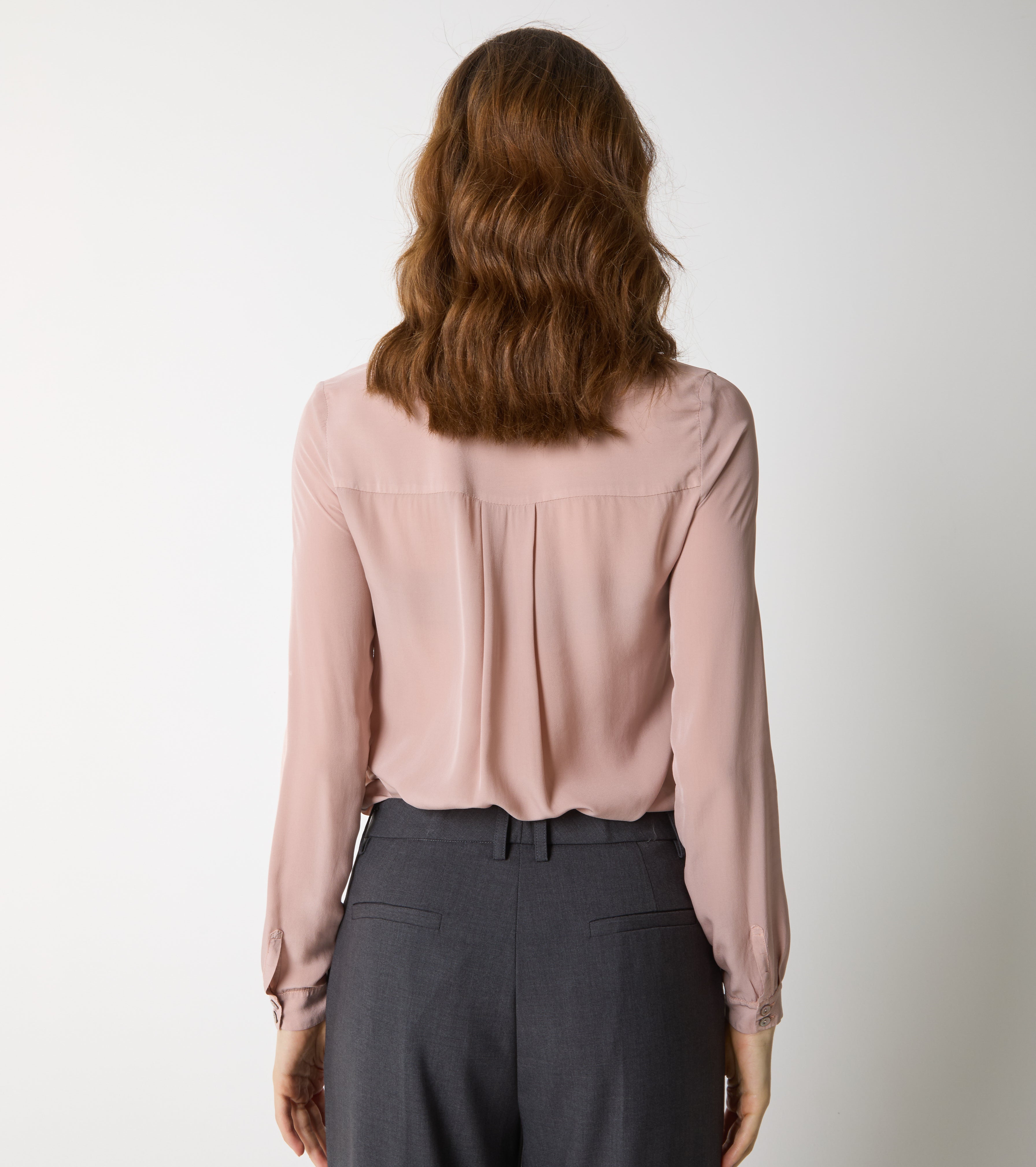 Camicia con scollo a V e rouches