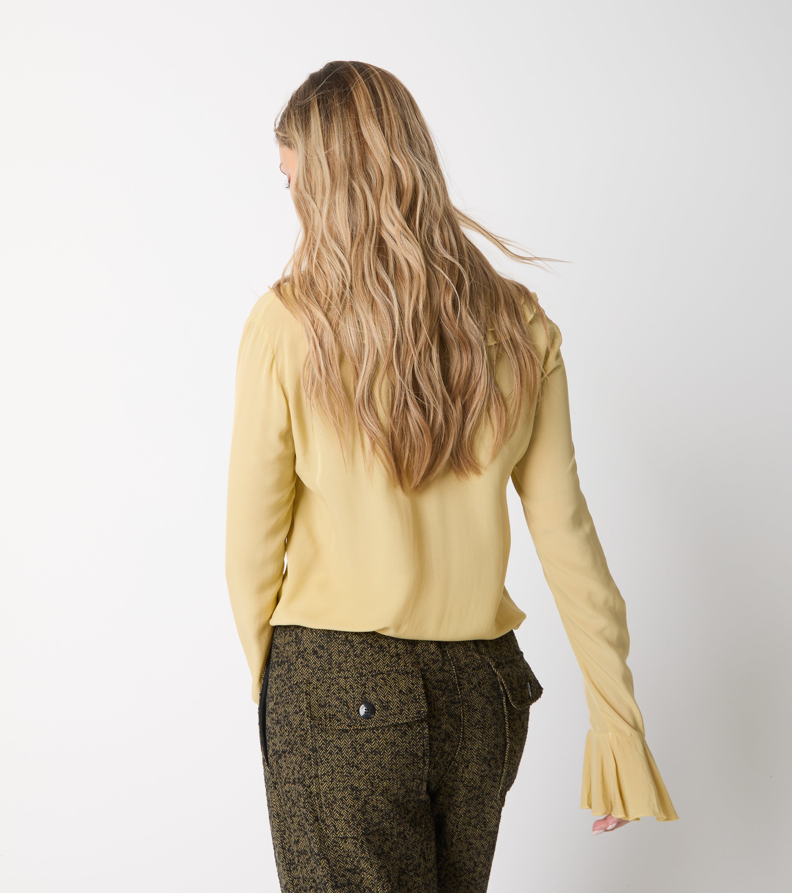 Camicia con rouches e scollo a V