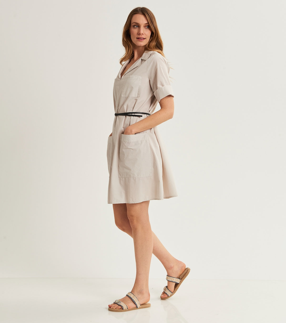 Dress with three-quarter sleeves