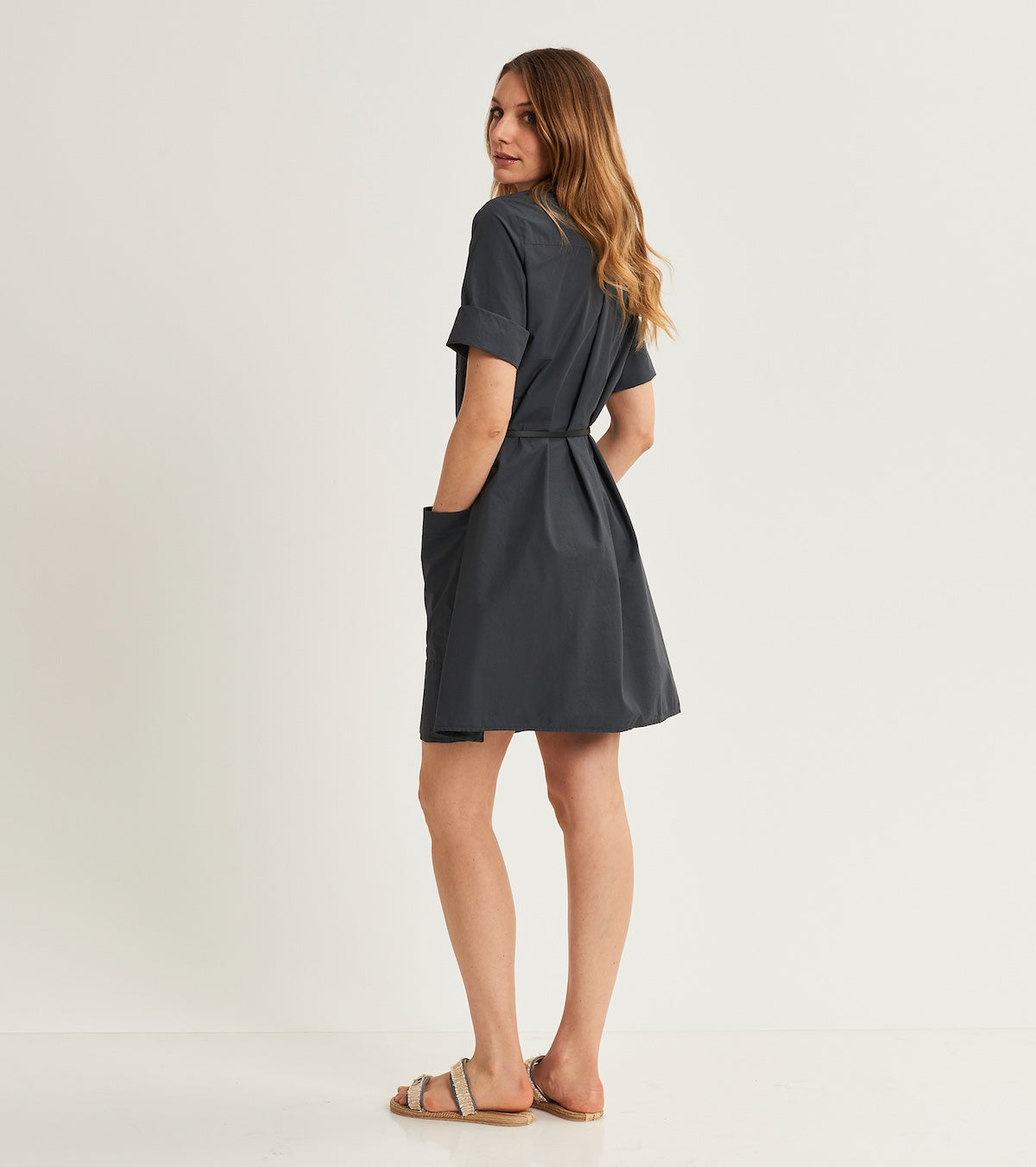 Dress with three-quarter sleeves
