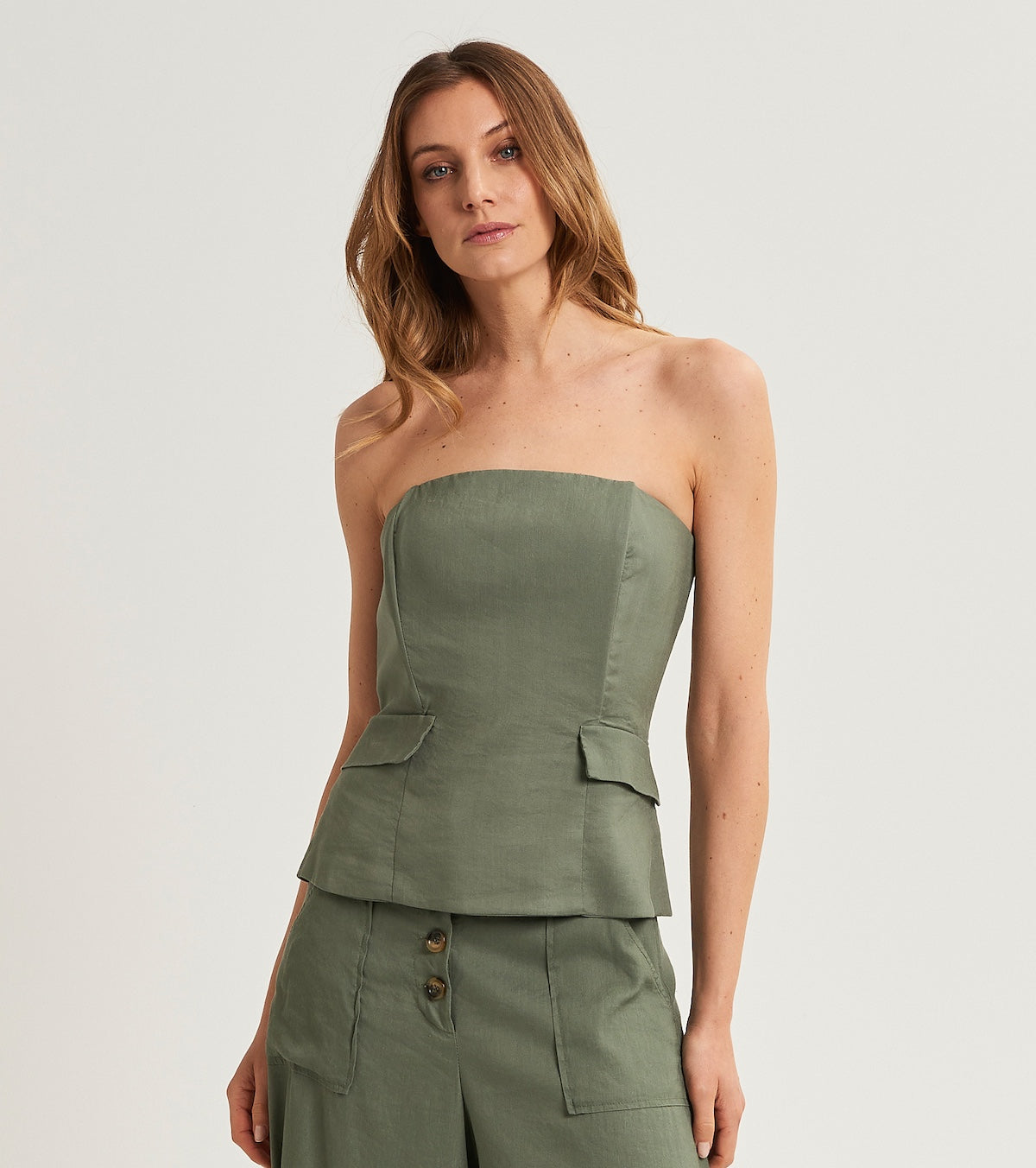 Off-the-shoulder top