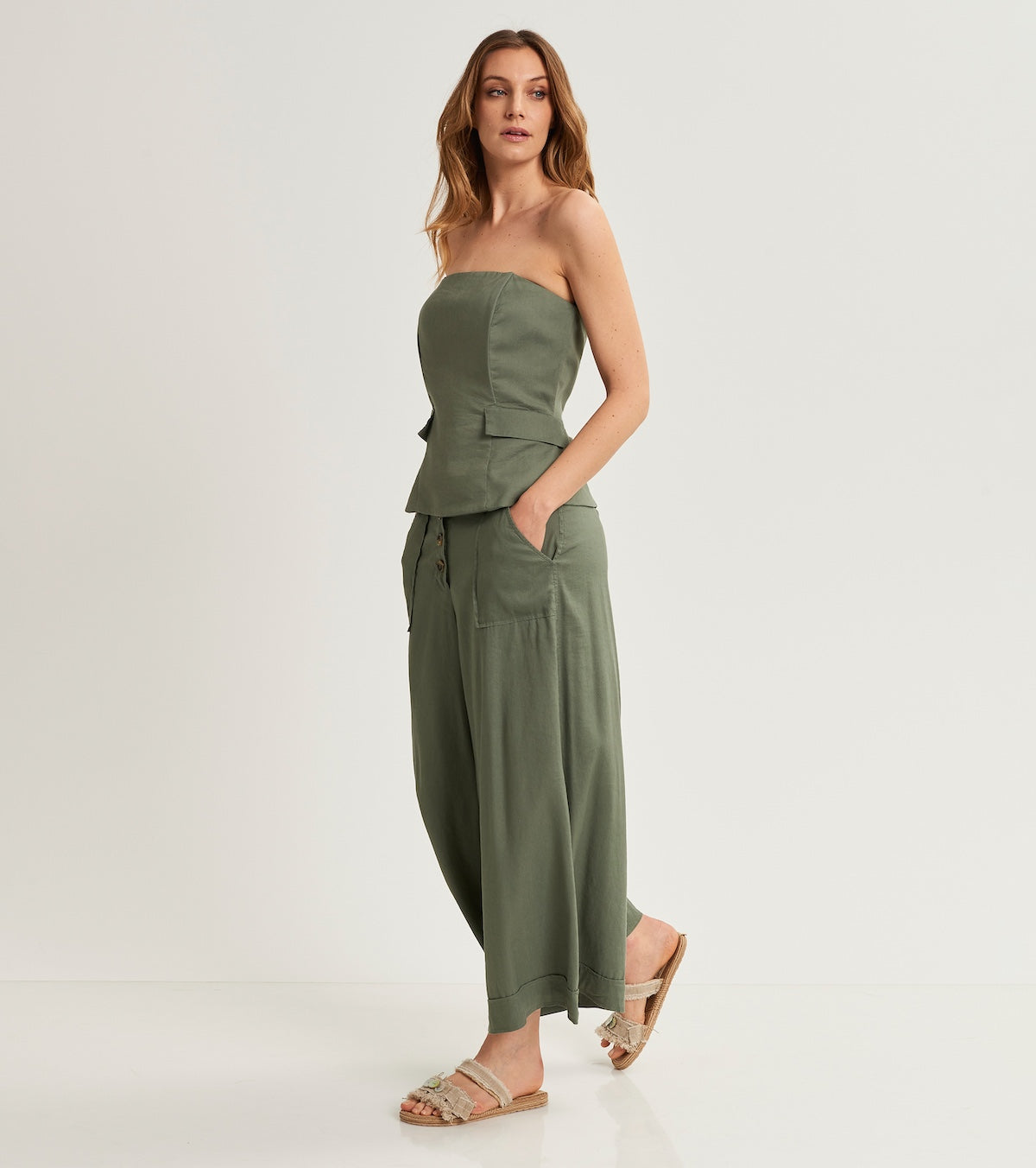 Off-the-shoulder top