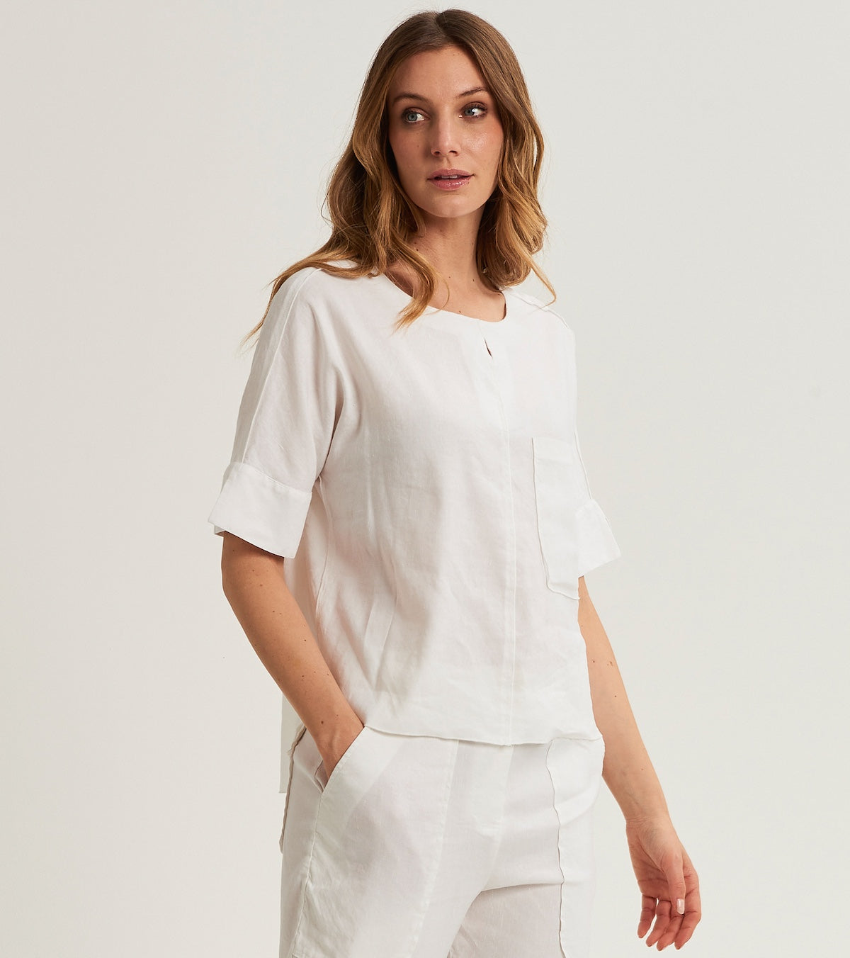 Blouse with three-quarter sleeves