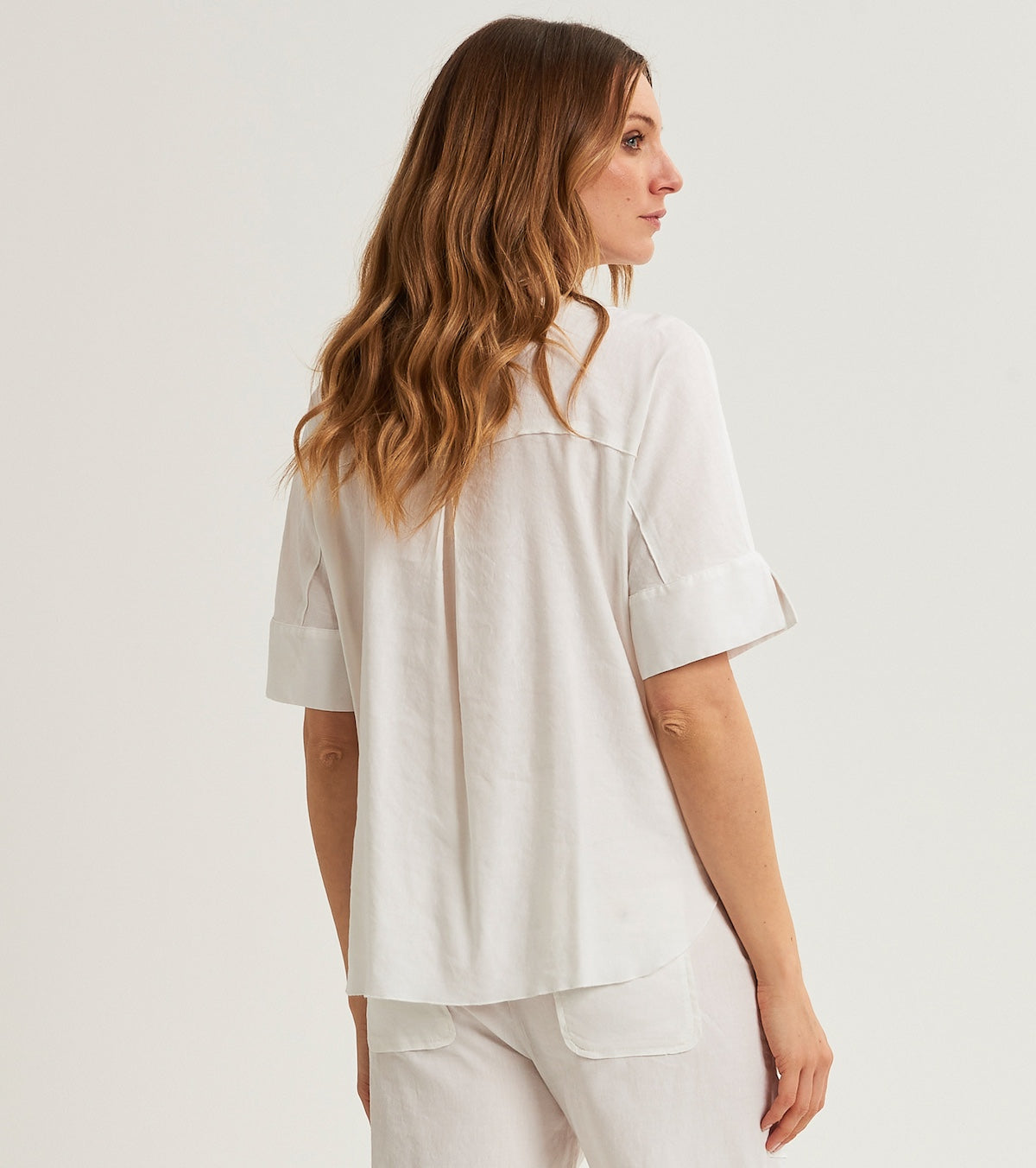 Blouse with three-quarter sleeves