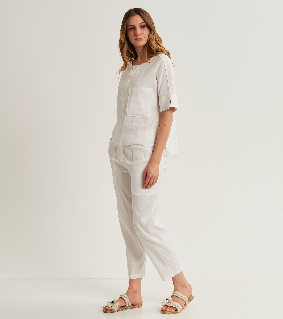 Blouse with three-quarter sleeves
