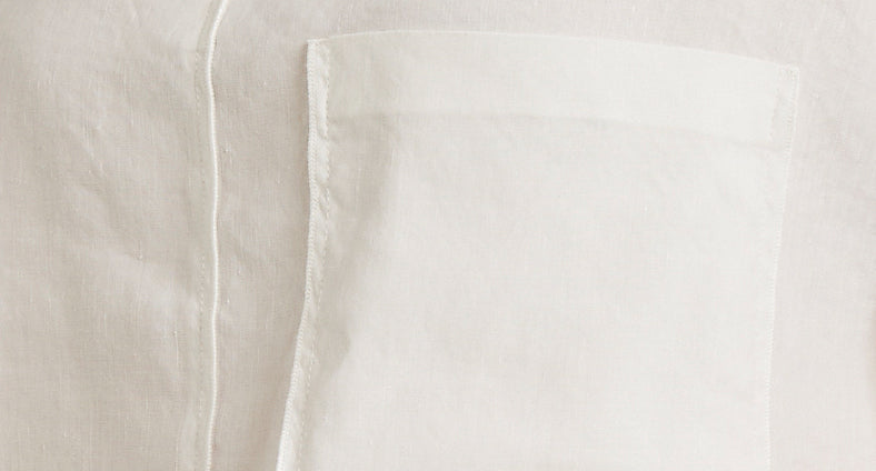 Blouse with three-quarter sleeves