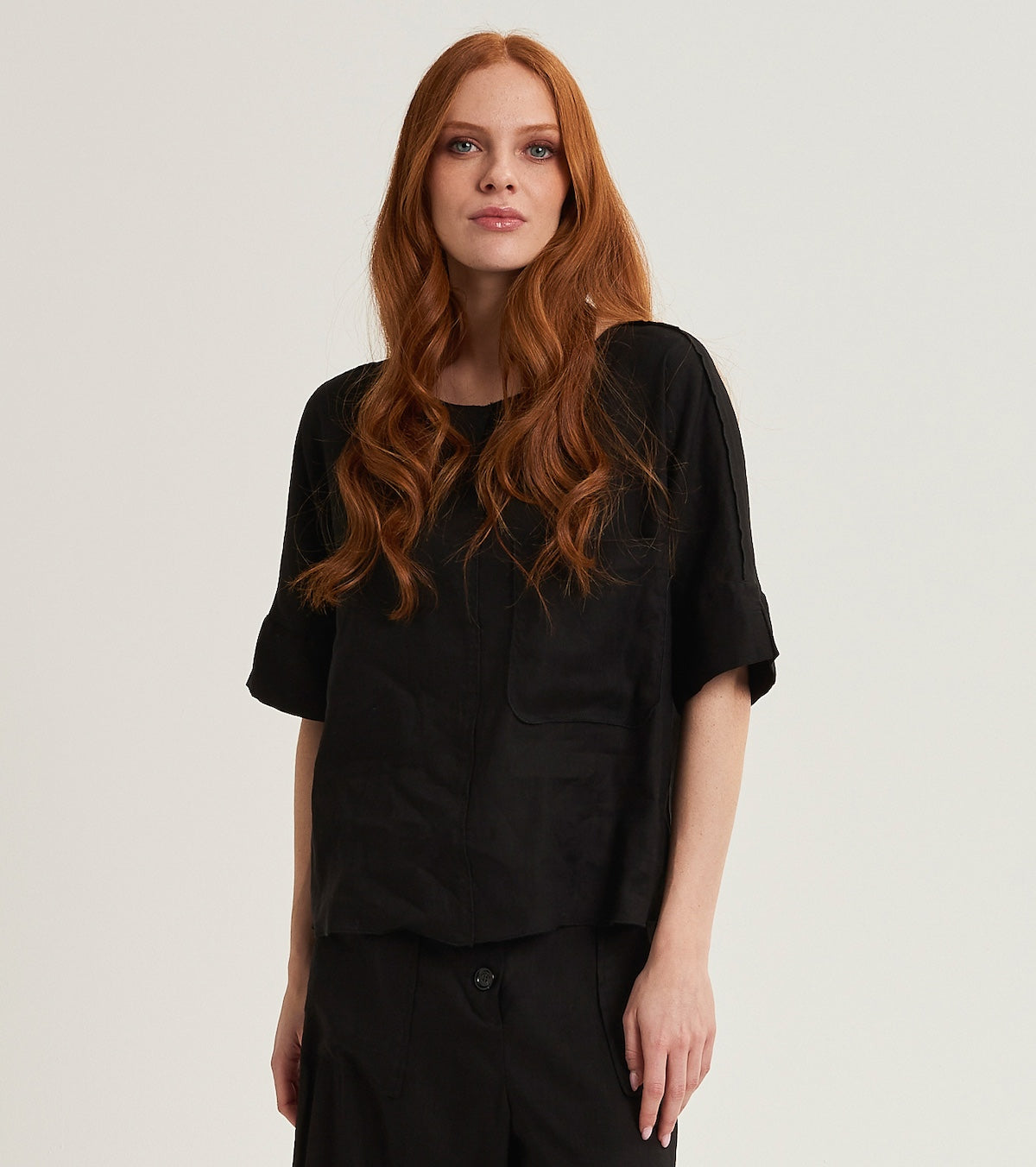 Blouse with three-quarter sleeves