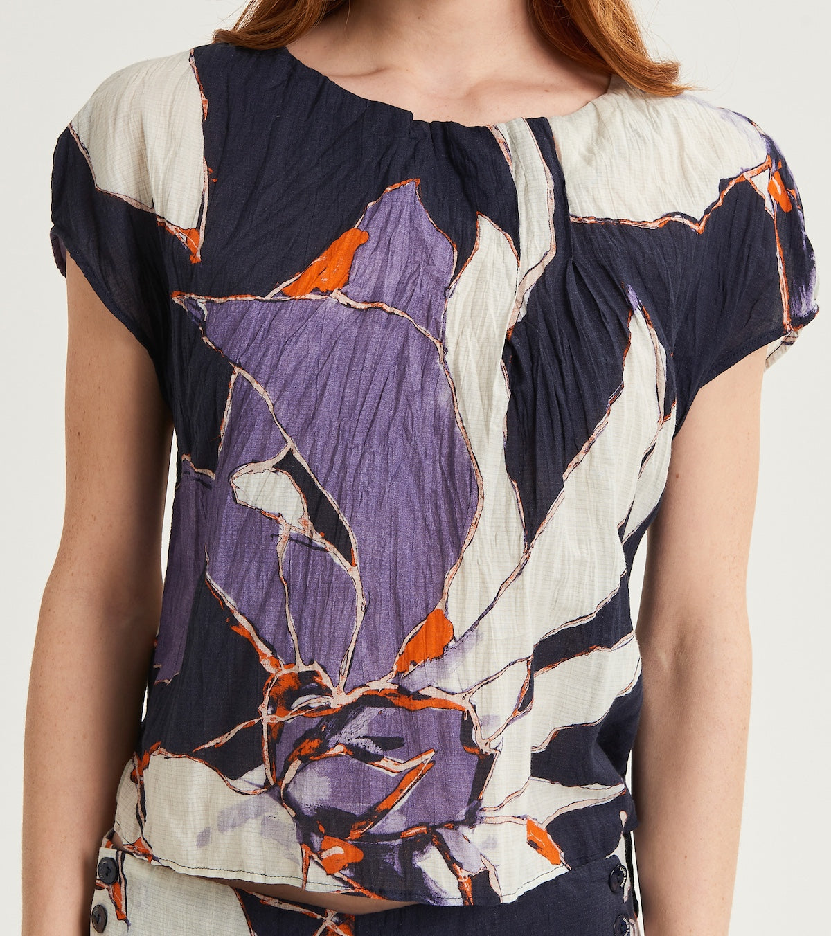 Crinkle effect blouse with short sleeves