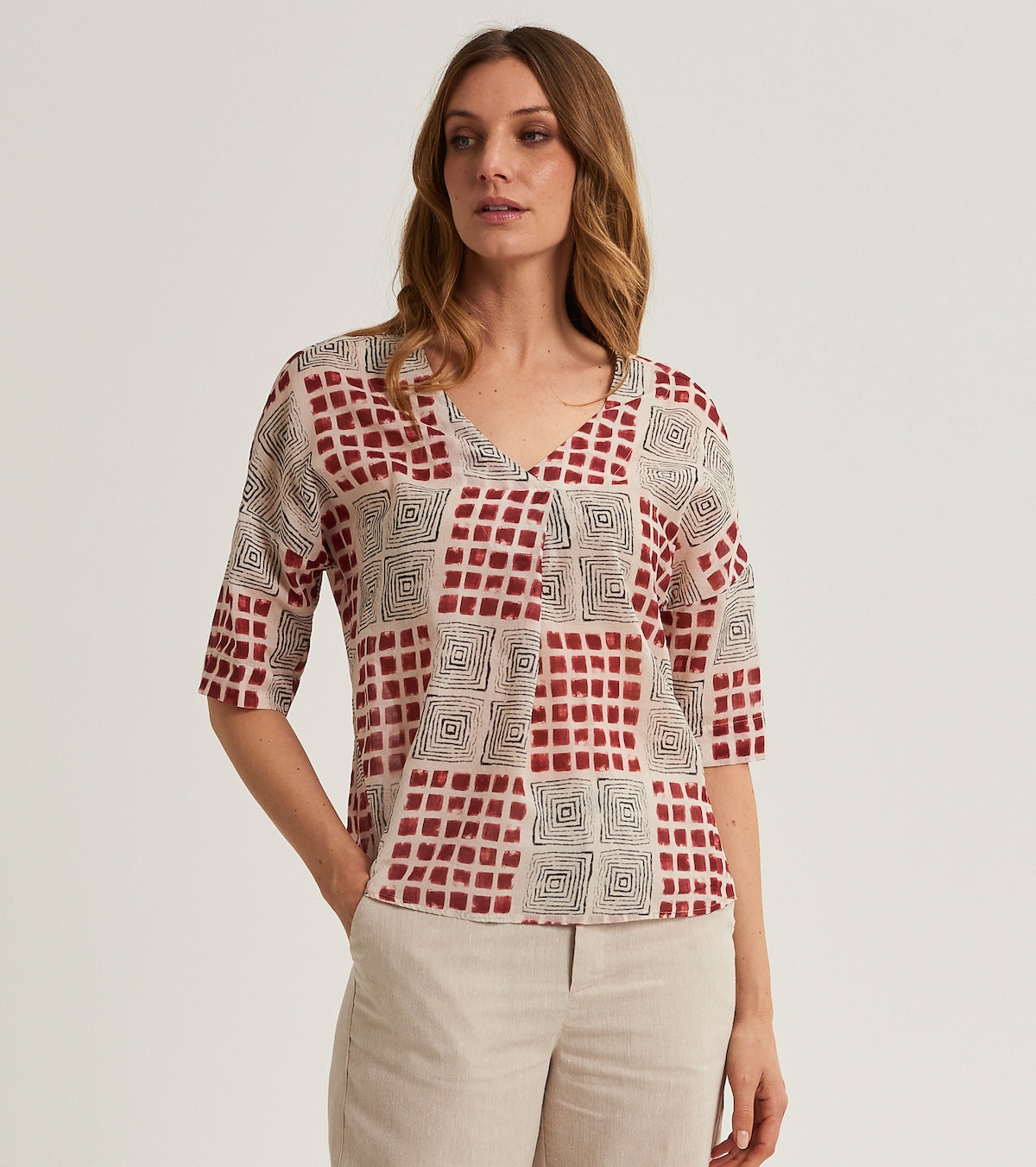 Printed blouse with three-quarter sleeves