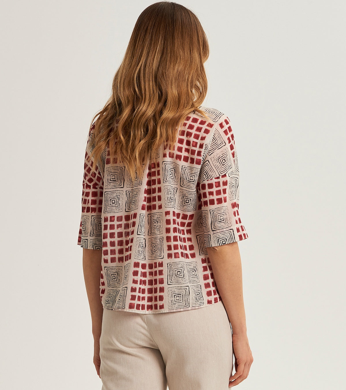 Printed blouse with three-quarter sleeves