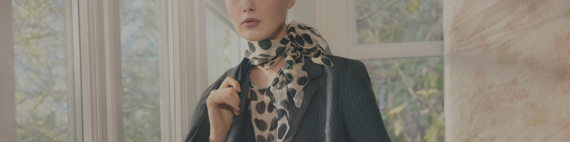 Foulard eleganti in sete preziose e dettagli unici