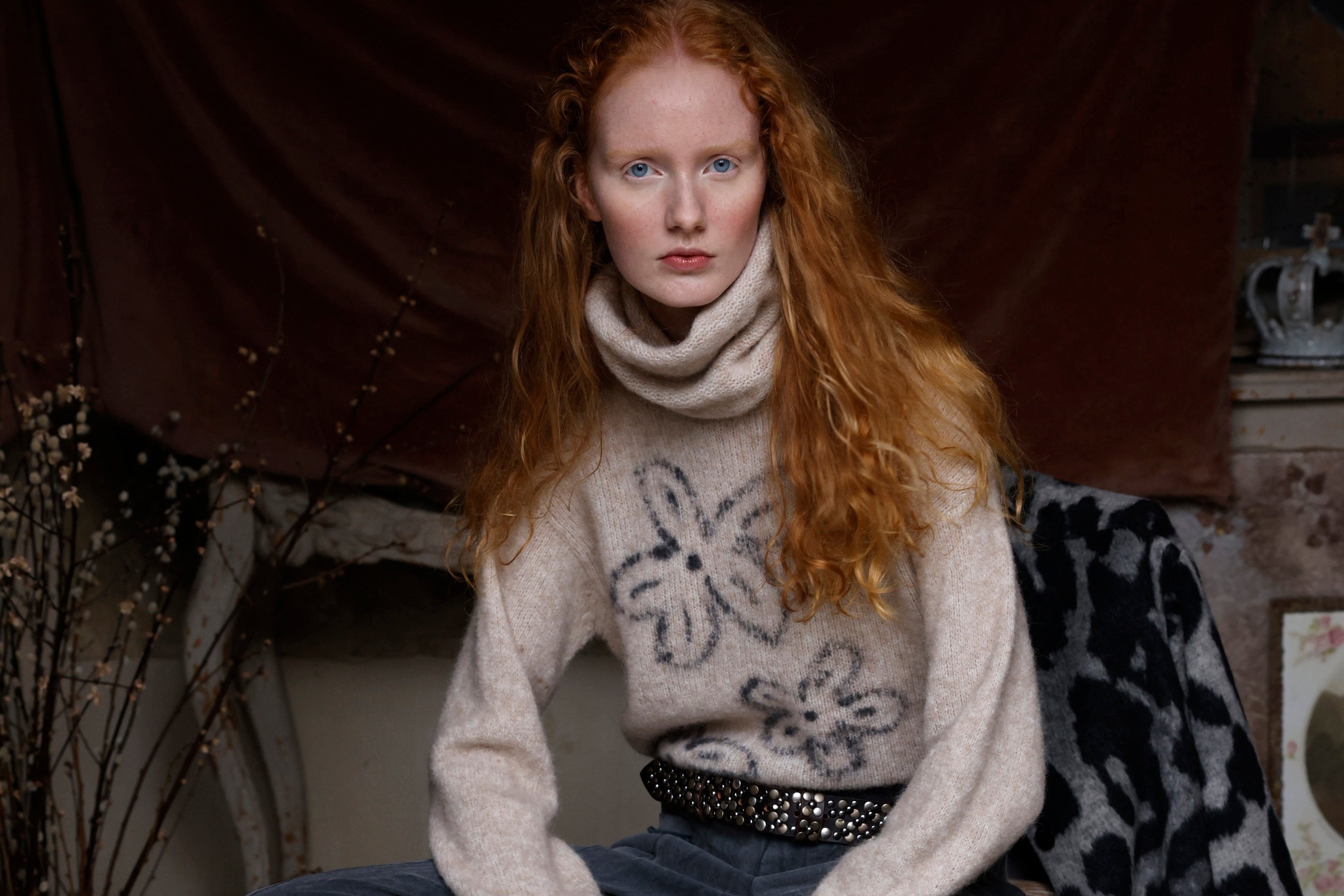 Maglie donna: eleganza senza tempo e comfort in ogni dettaglio