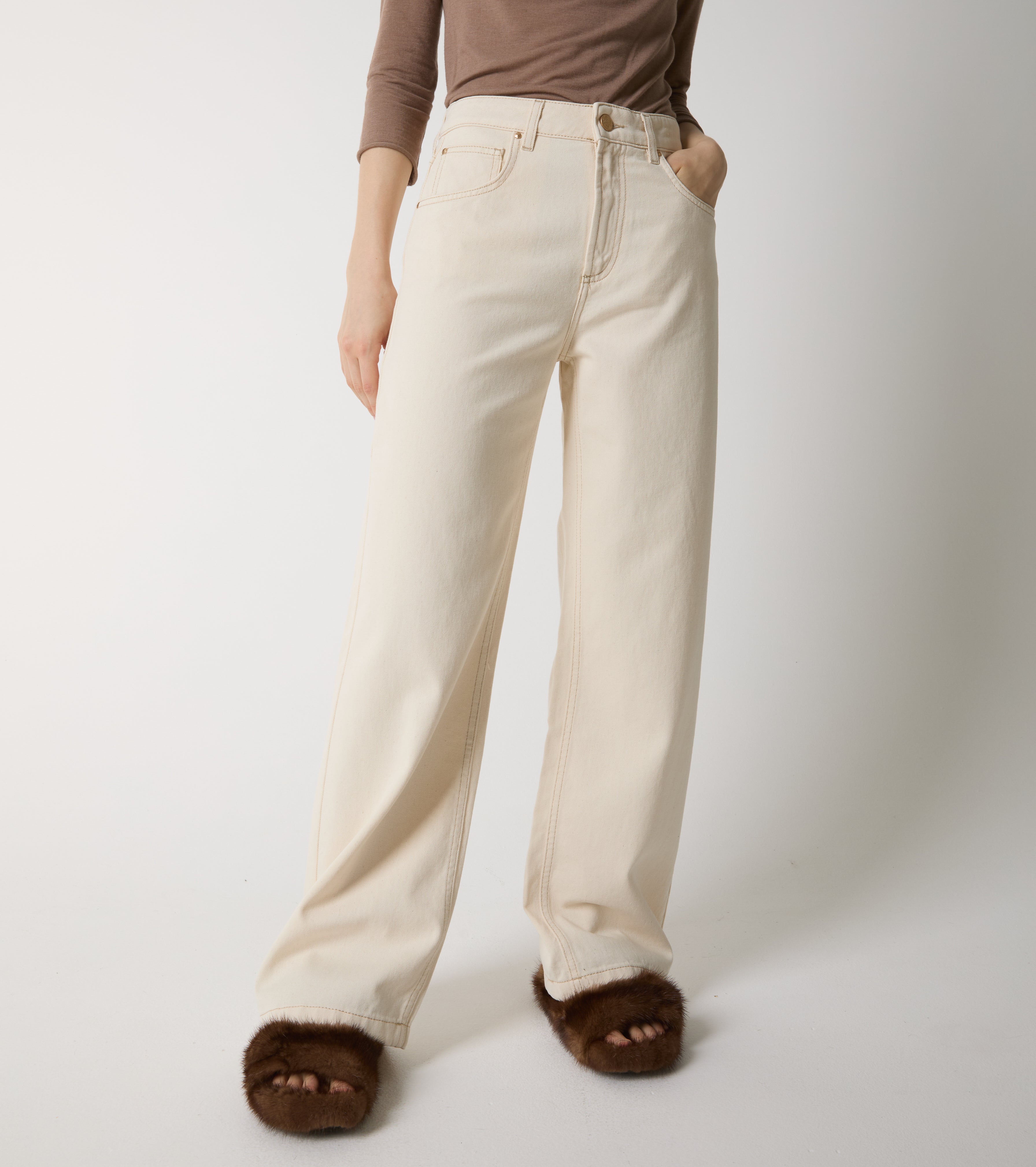 Jeans cinque tasche in cotone