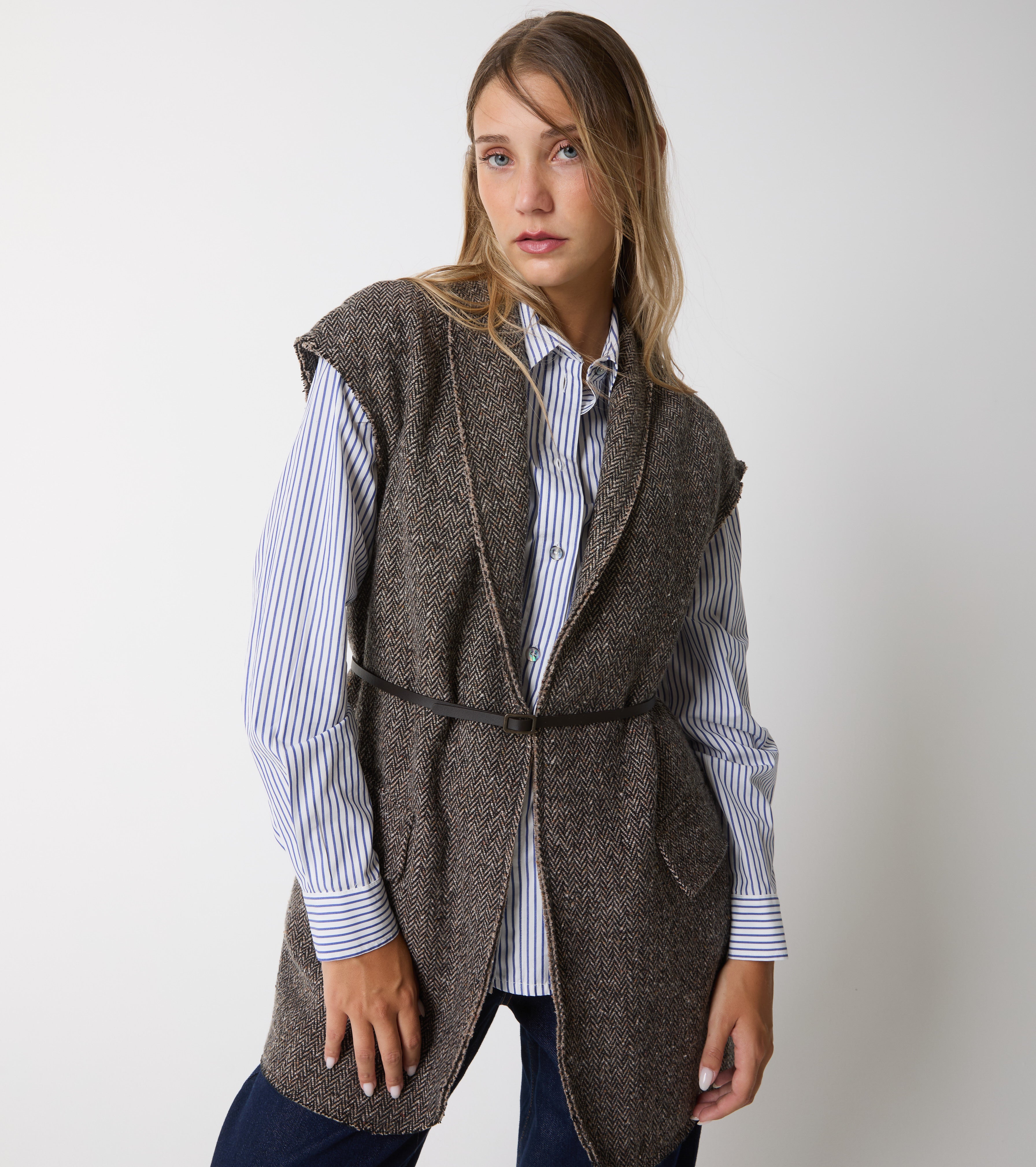 Gilet lungo in lana e seta con cintura
