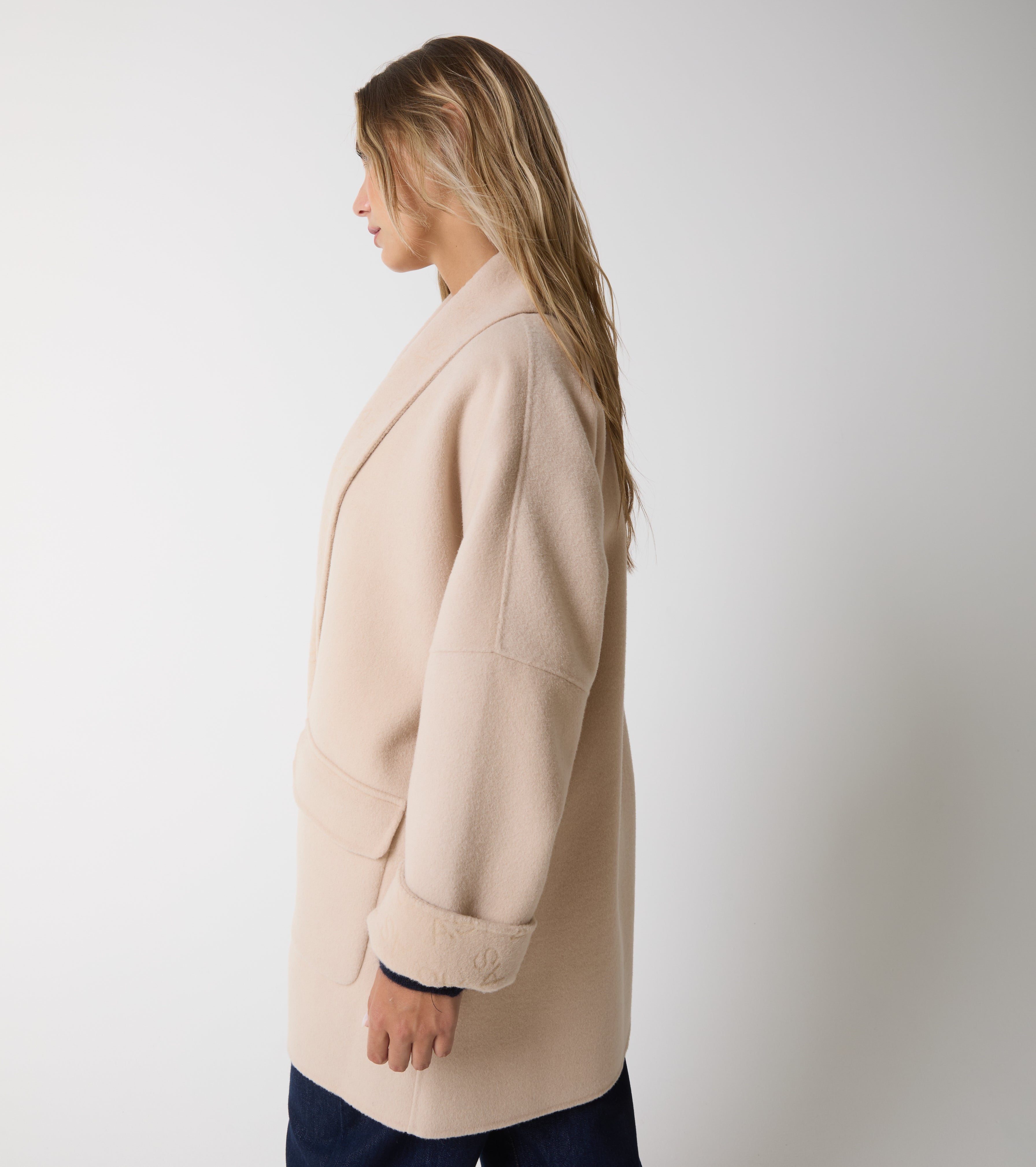 Cappotto in lana con revers