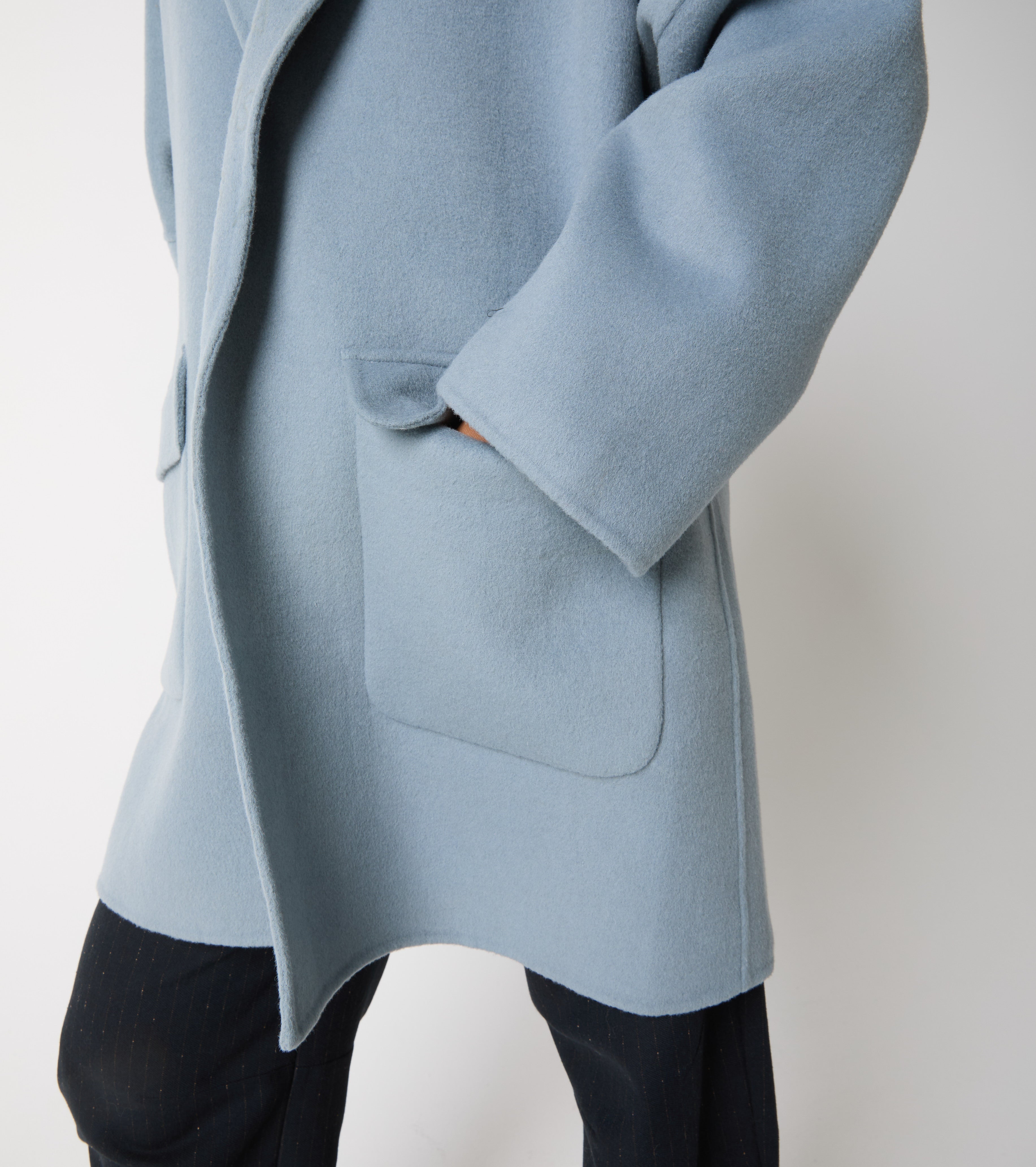 Cappotto in lana con revers