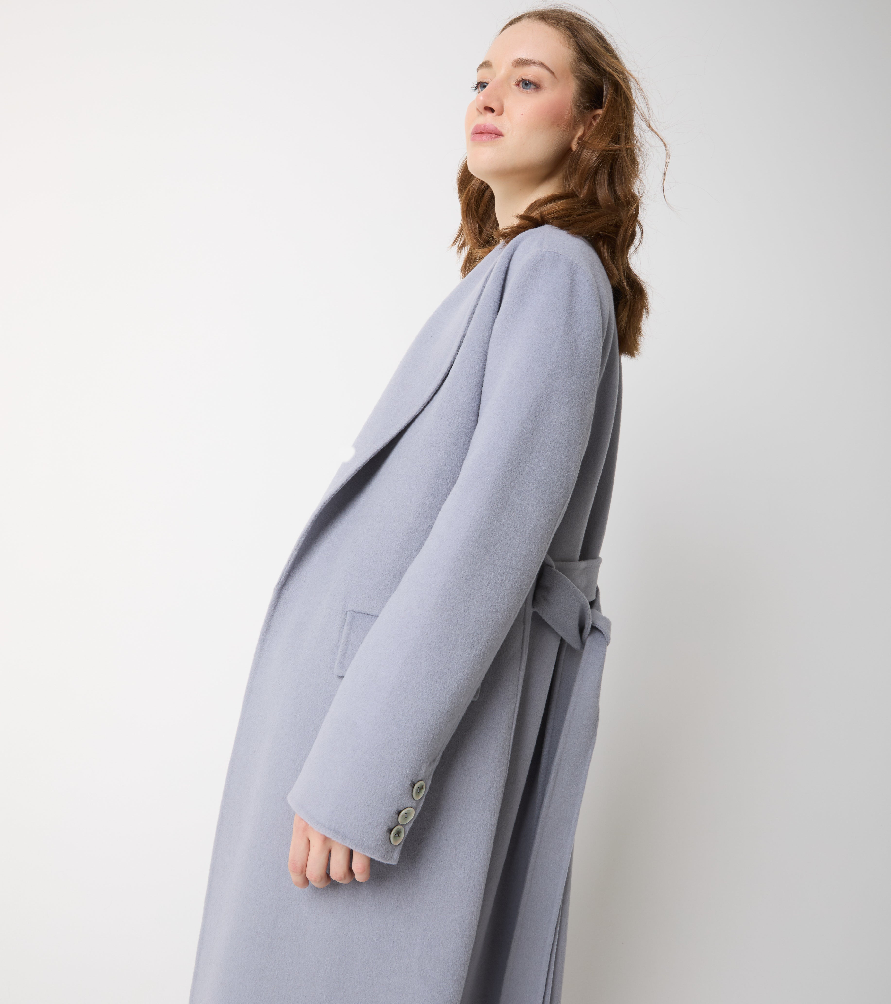 Cappotto lungo in lana con cintura