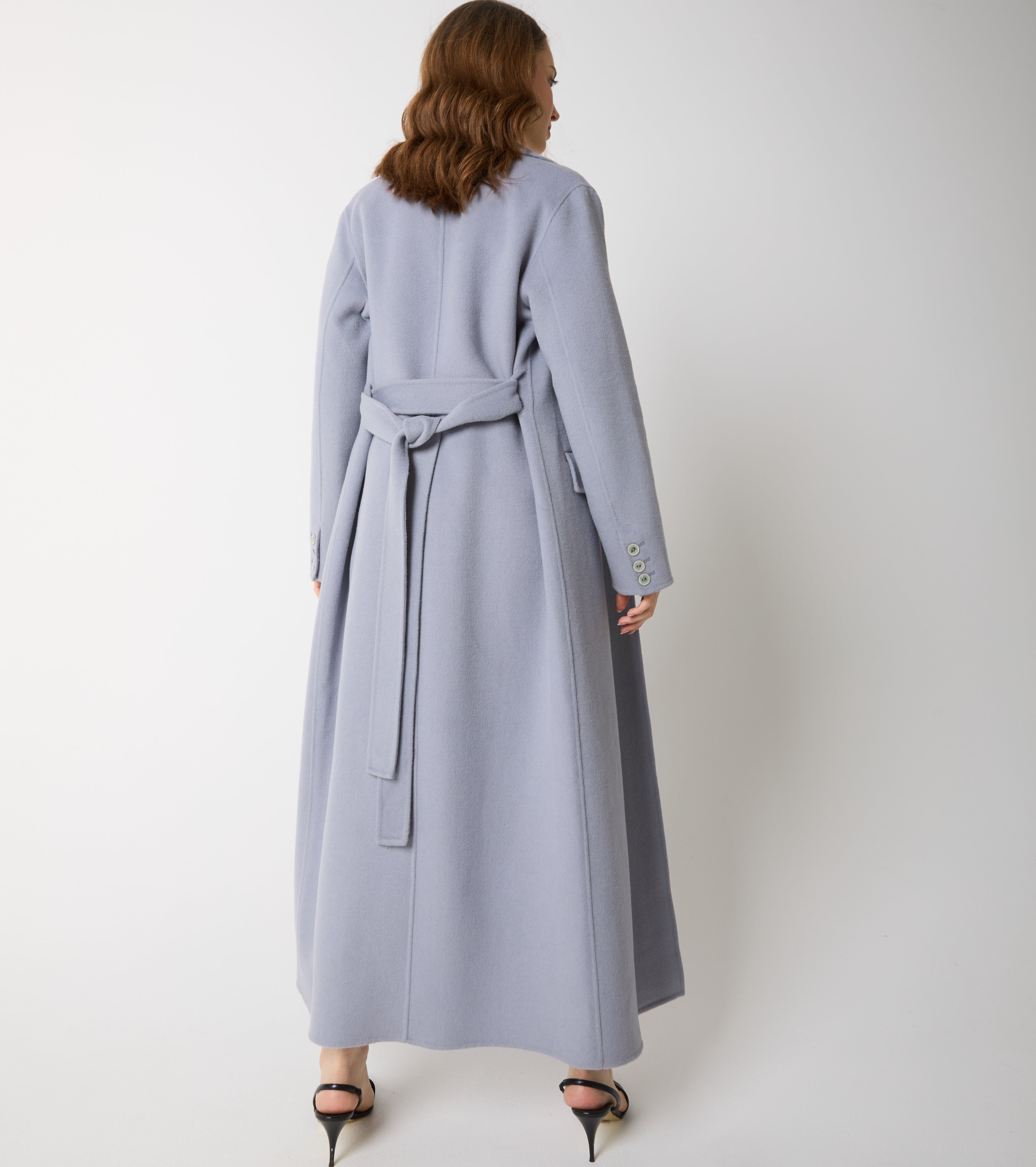 Cappotto lungo in lana con cintura
