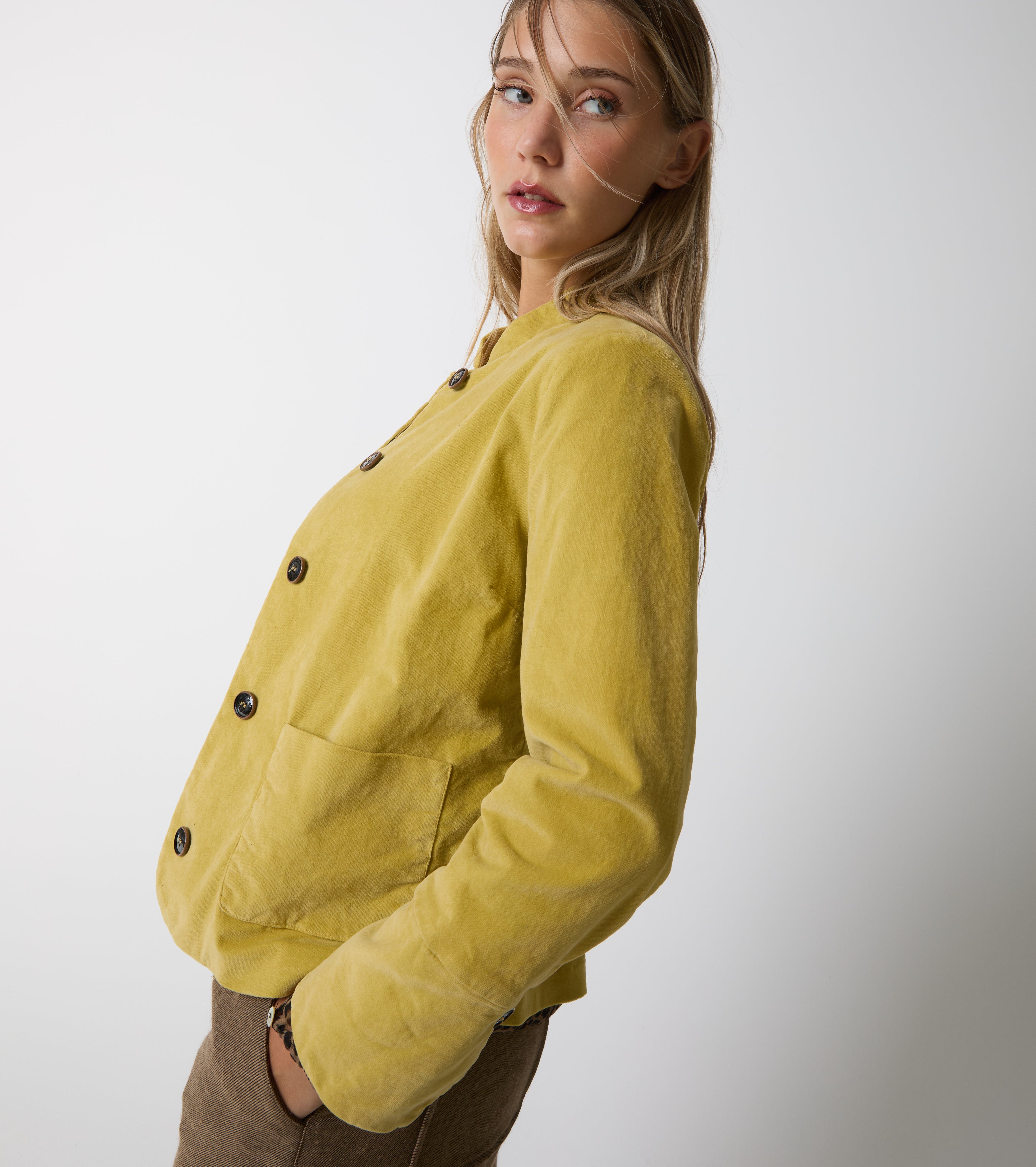 Cropped jacket in cotton velvet