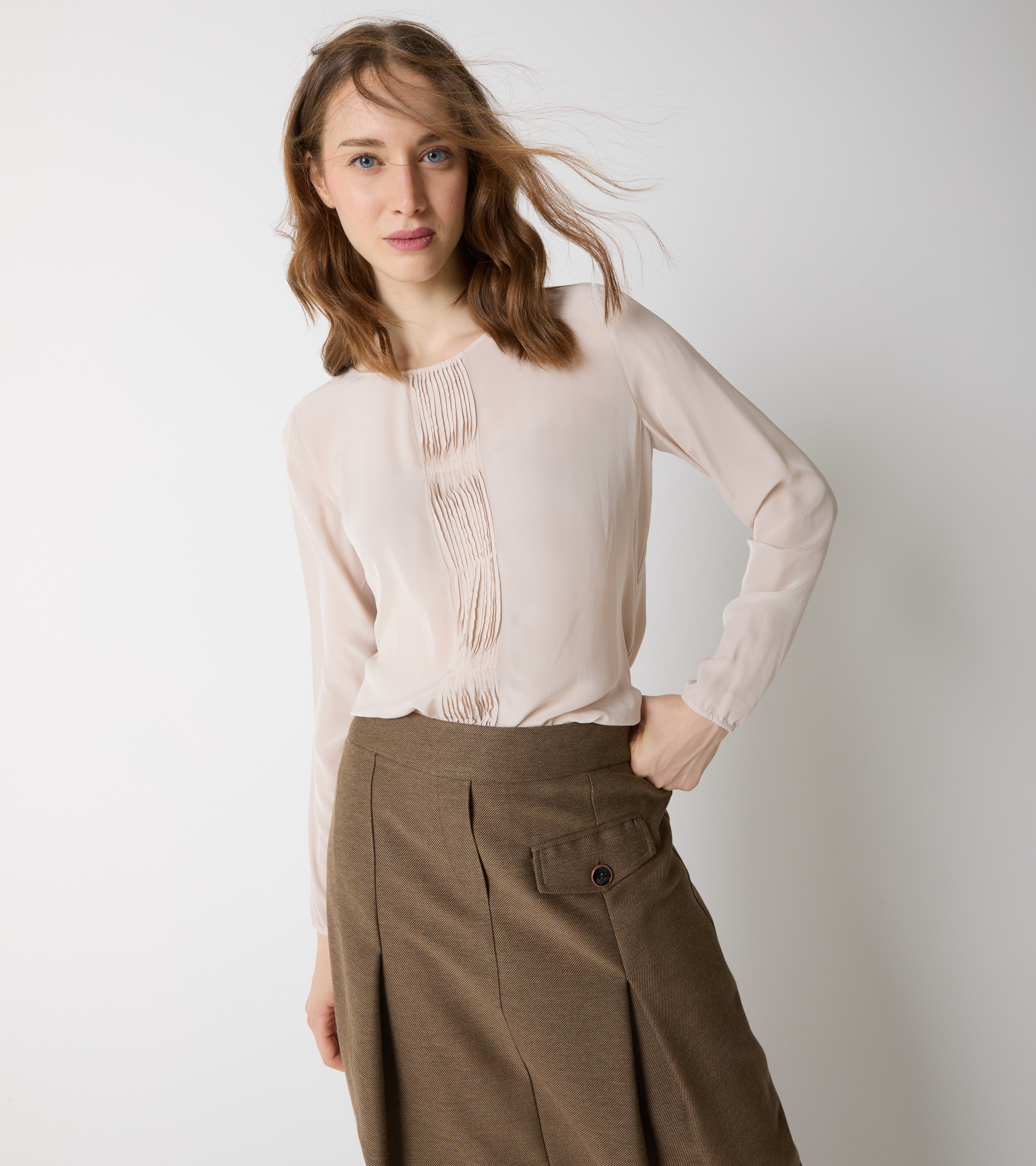 Blusa in raso con pieghe