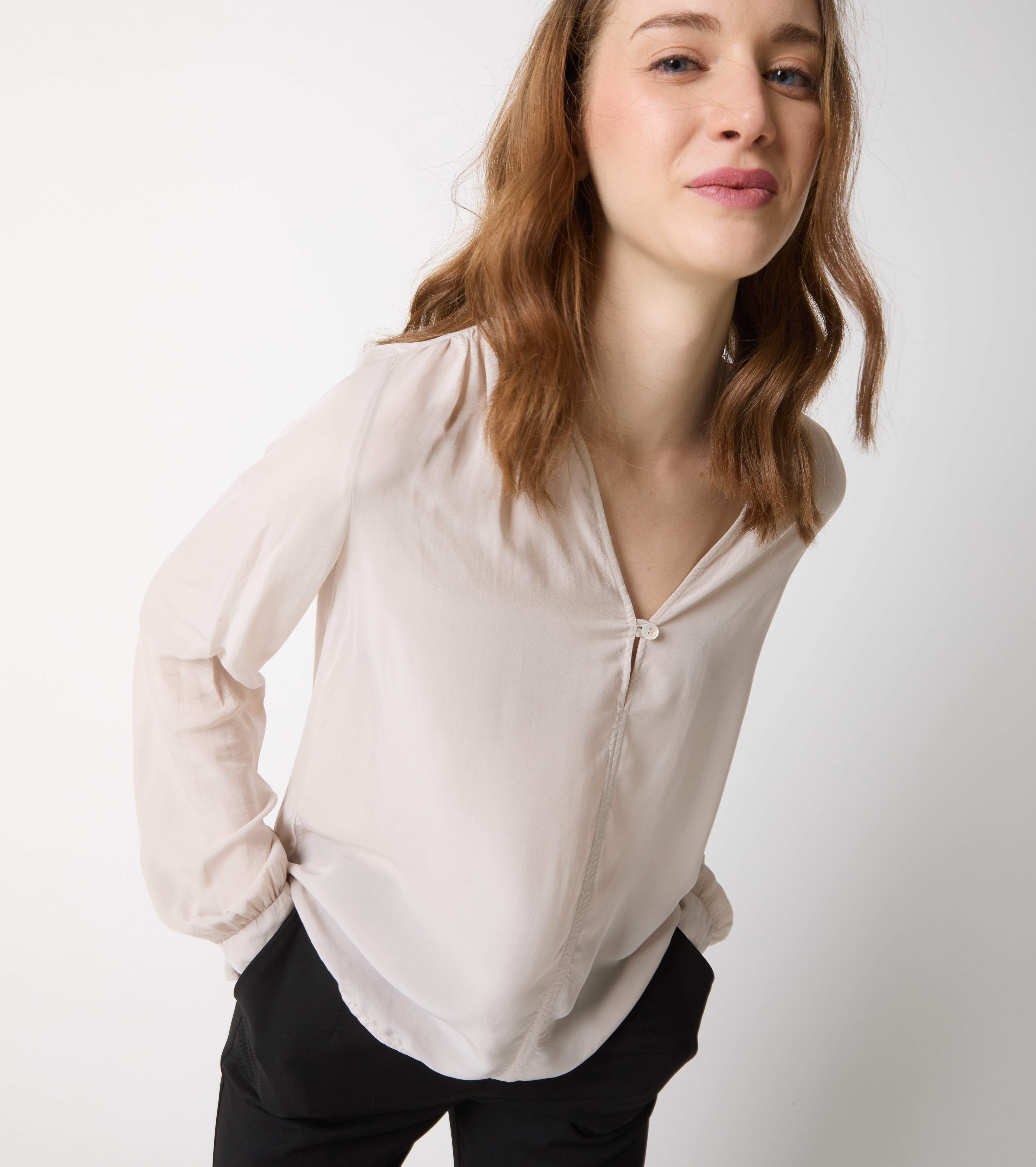 Blusa con scollo a V