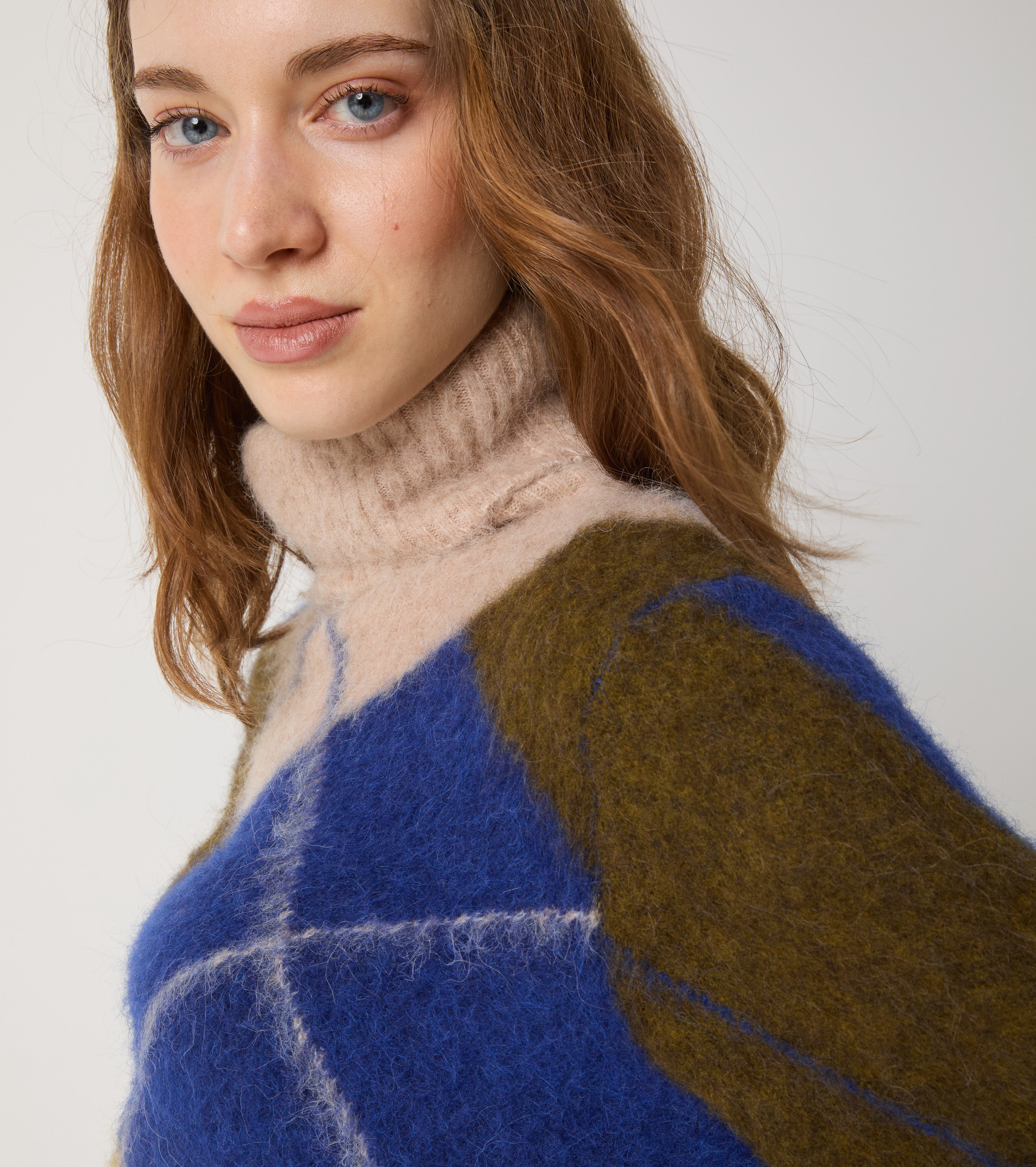 Maglia dolcevita in alpaca e lana argyle