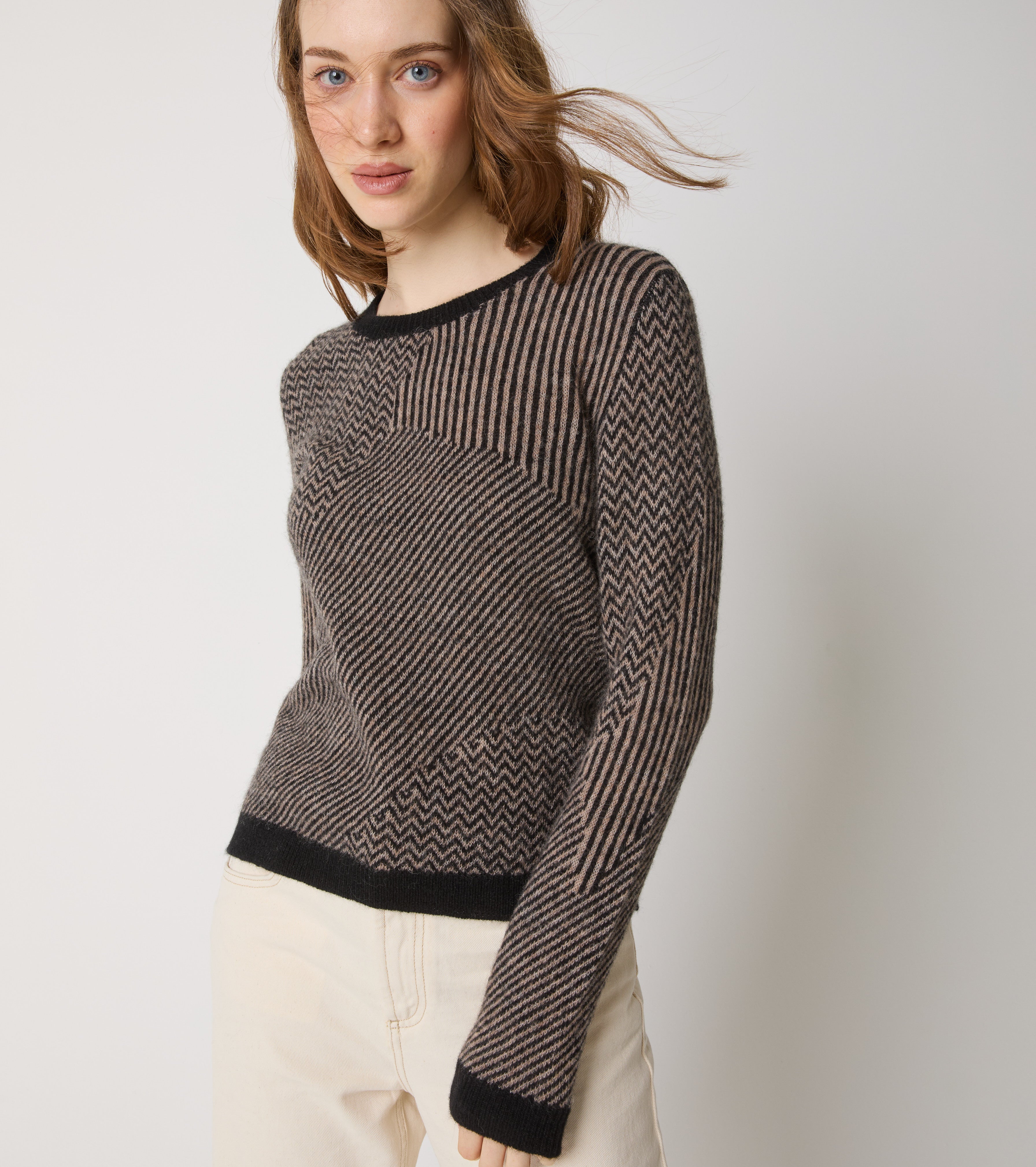 Maglia girocollo in alpaca e lana jacquard