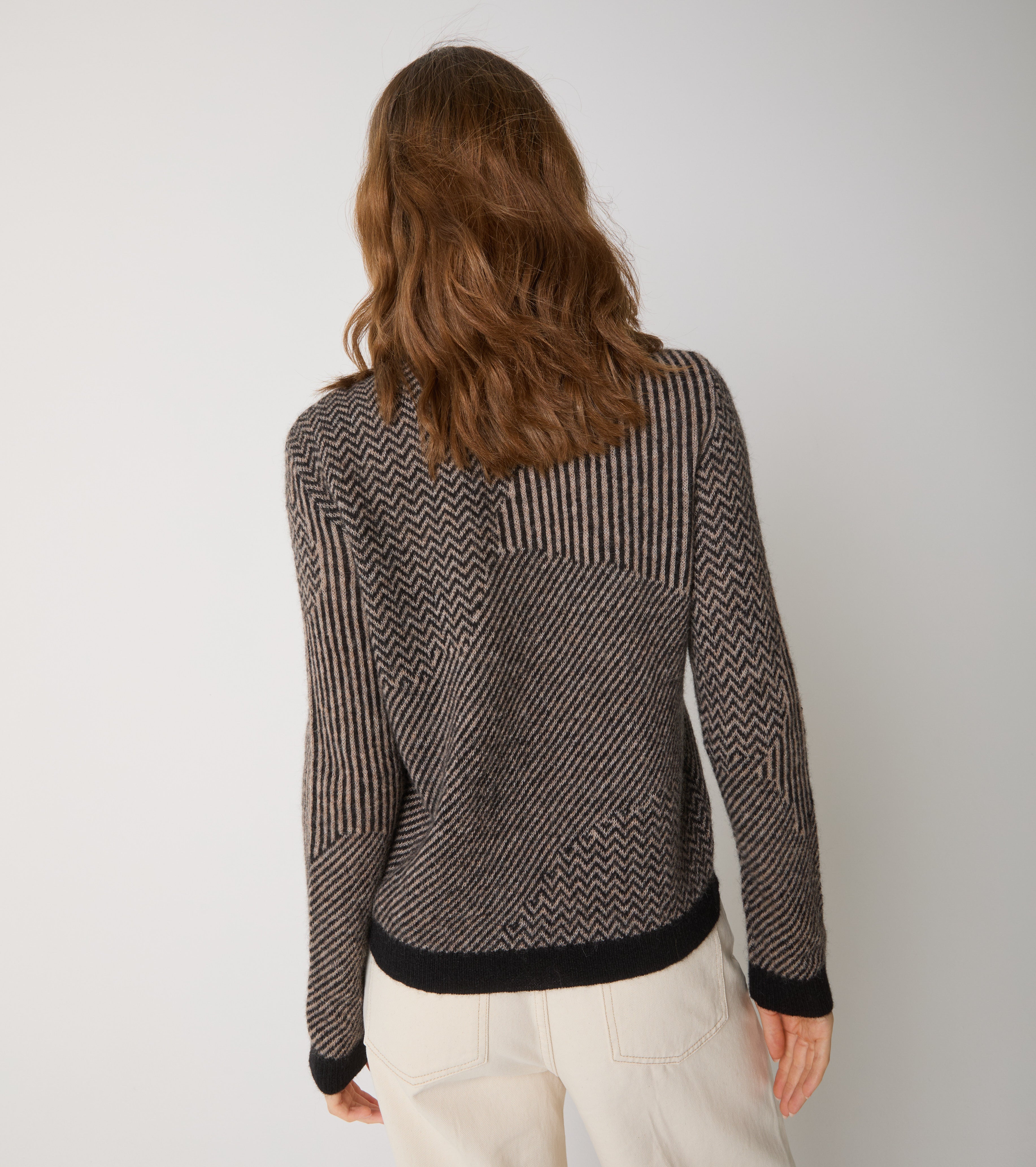 Maglia girocollo in alpaca e lana jacquard