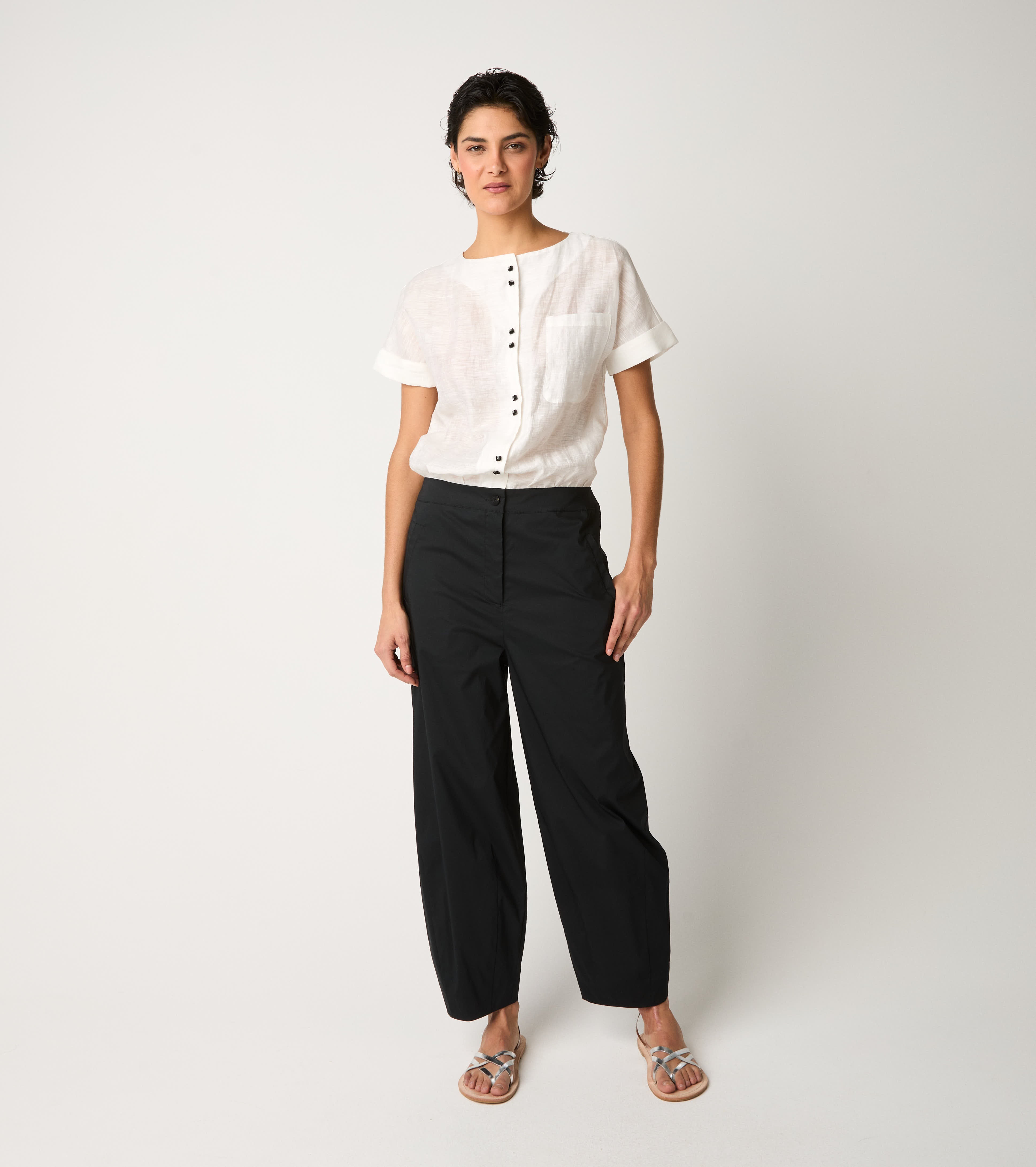 Tuta in cotone e lino con bottoni bianco