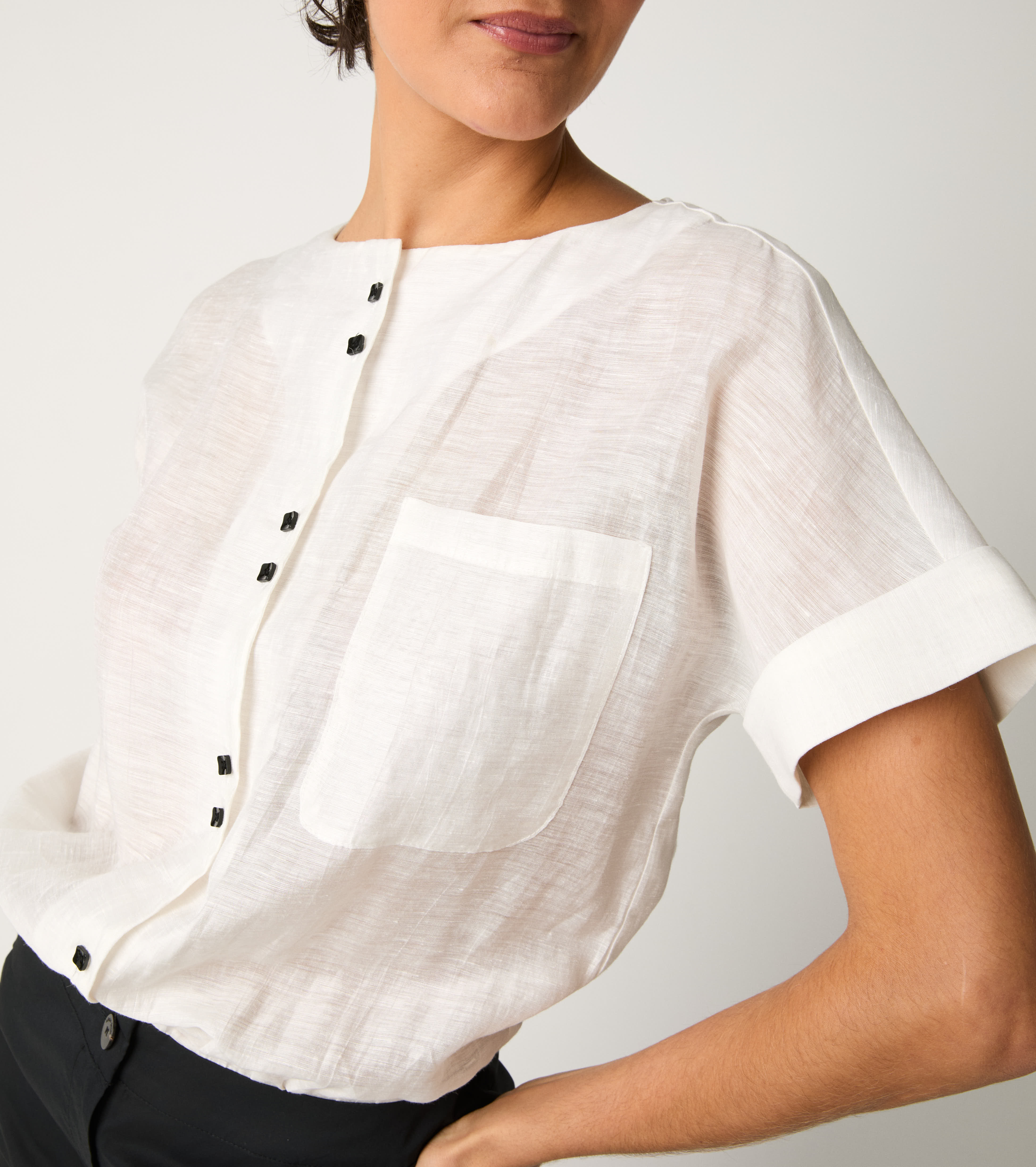 Tuta in cotone e lino con bottoni bianco