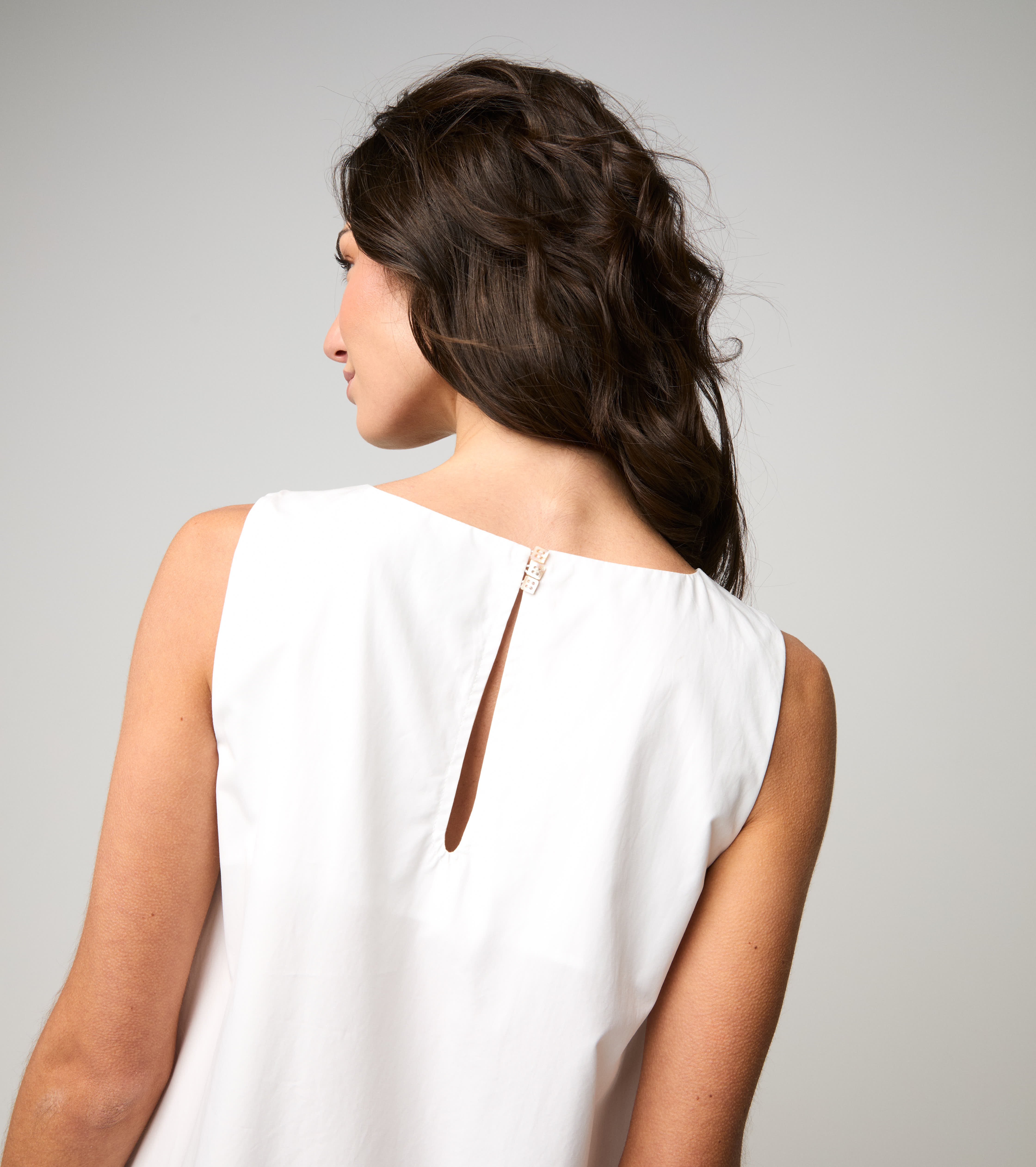 Abito in cotone con scollo rotondo bianco