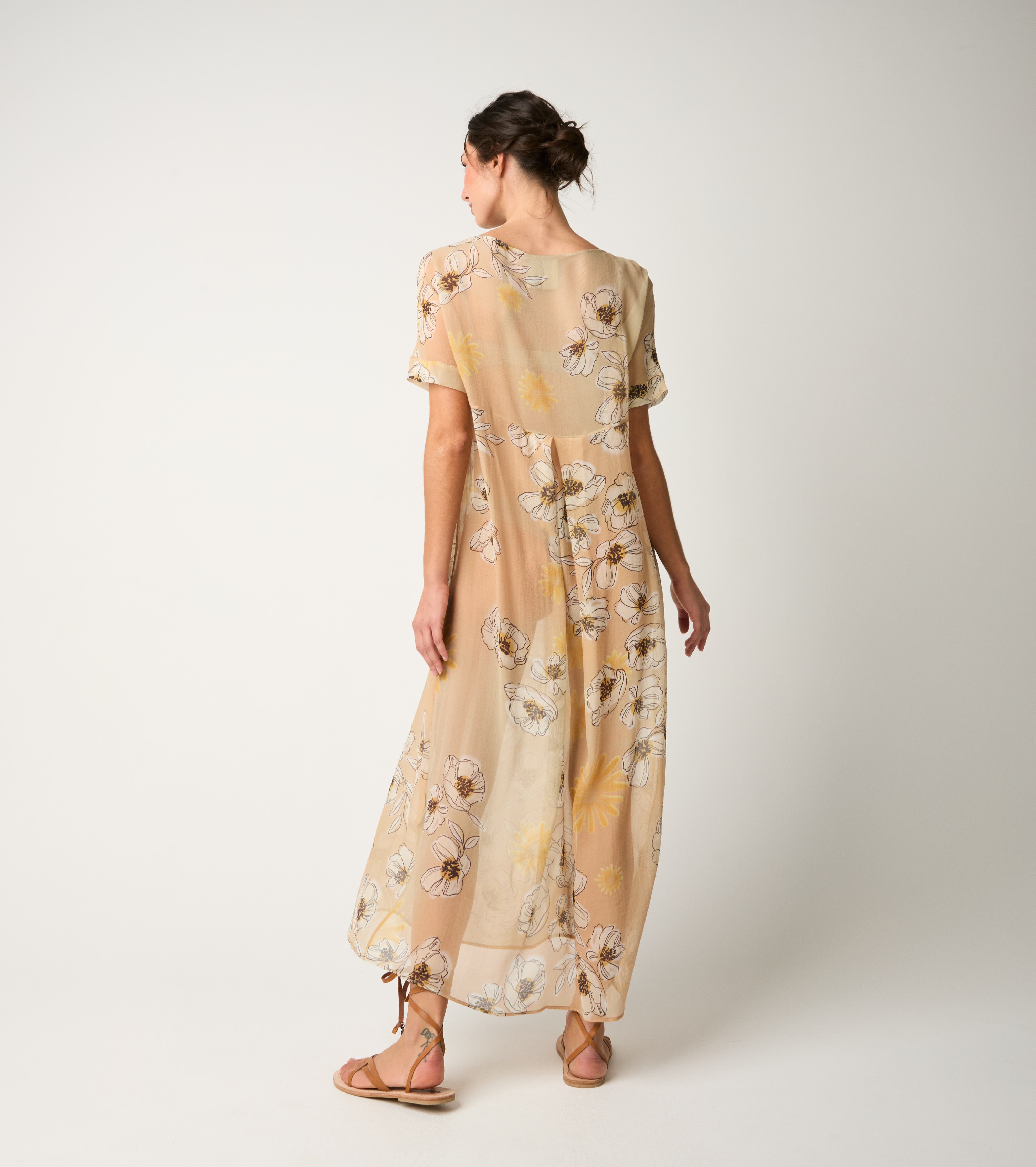 Abito in seta floreale pesca