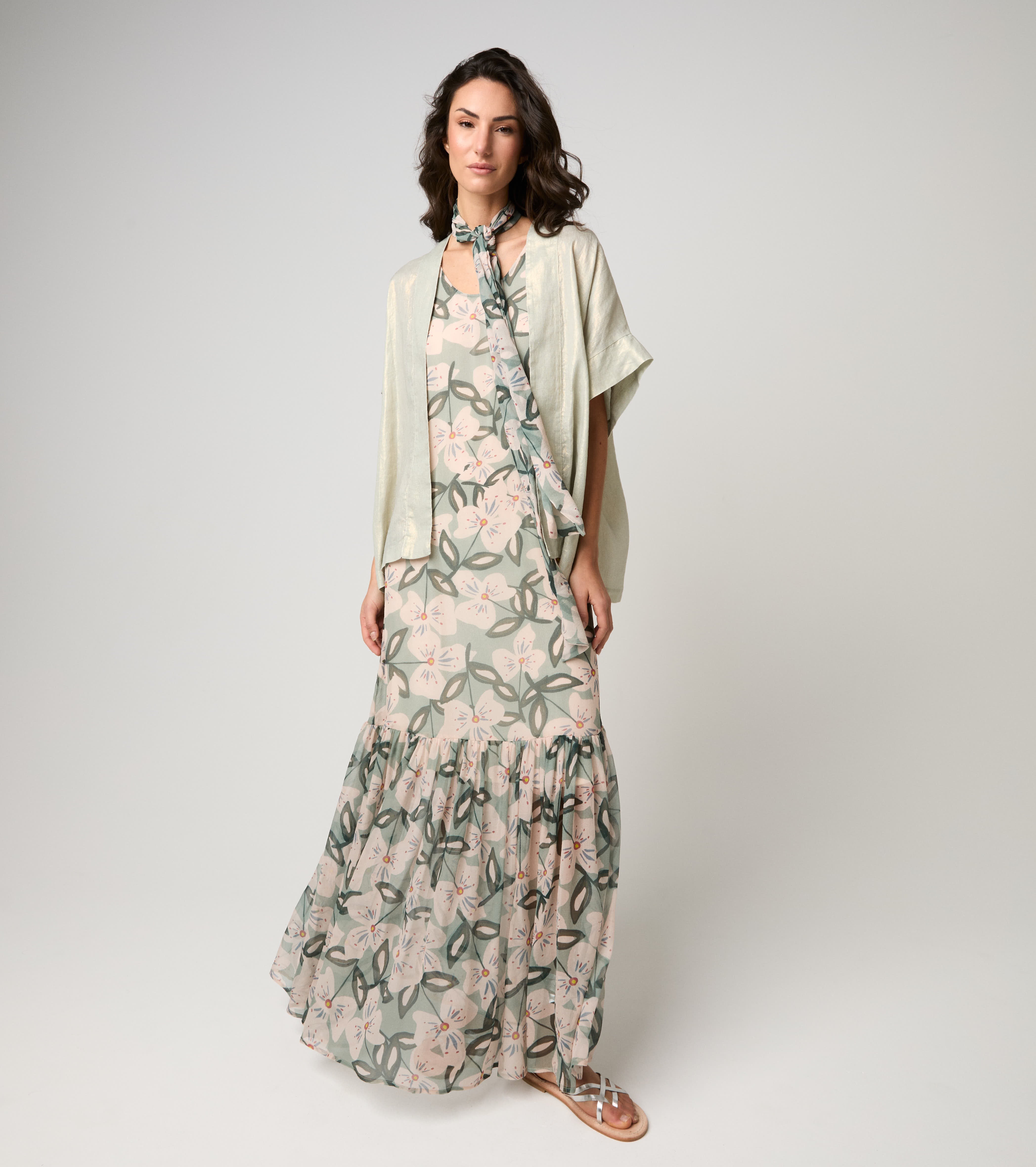 Abito lungo in seta floreale salvia