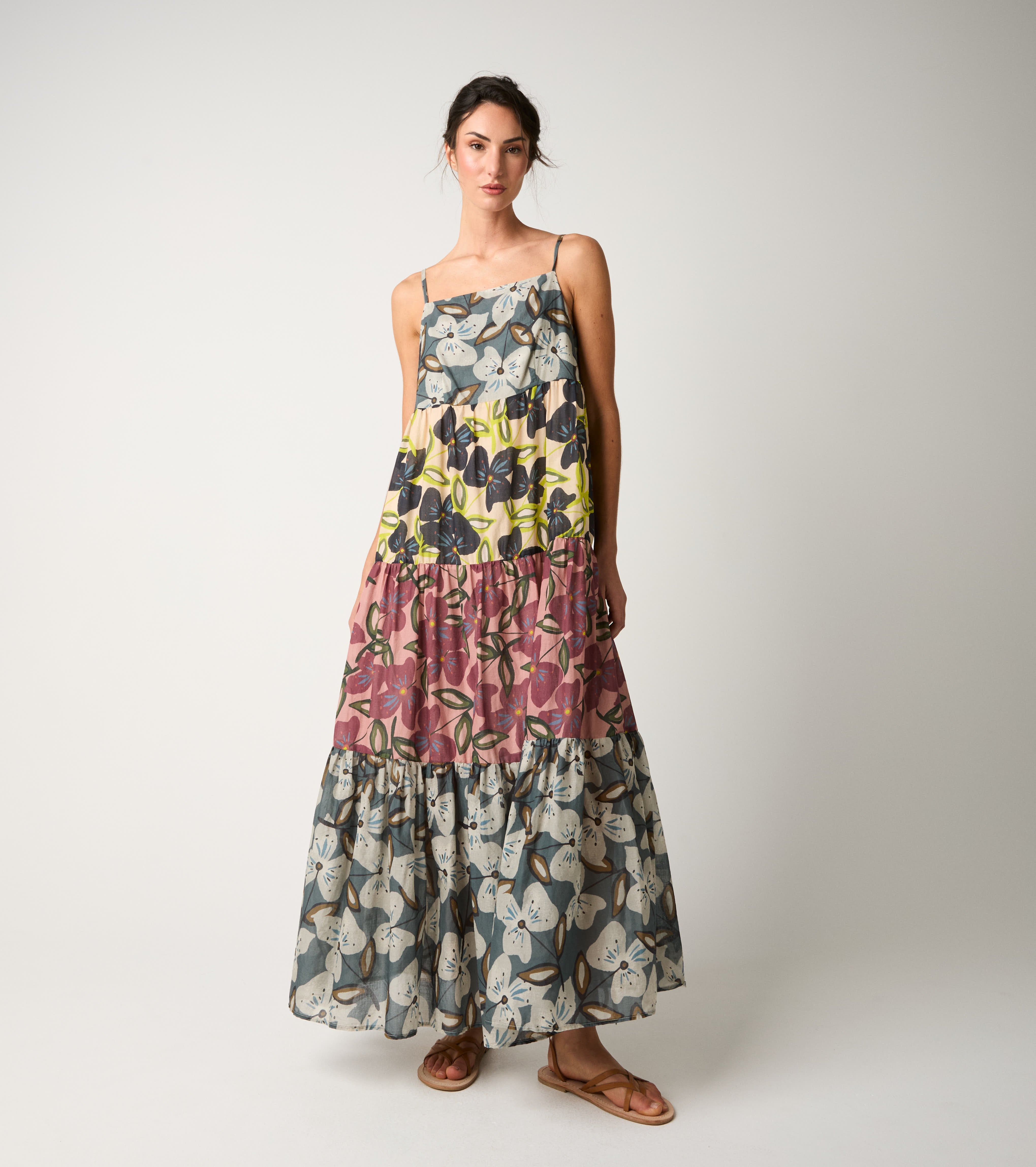 Abito lungo in cotone floreale fiori