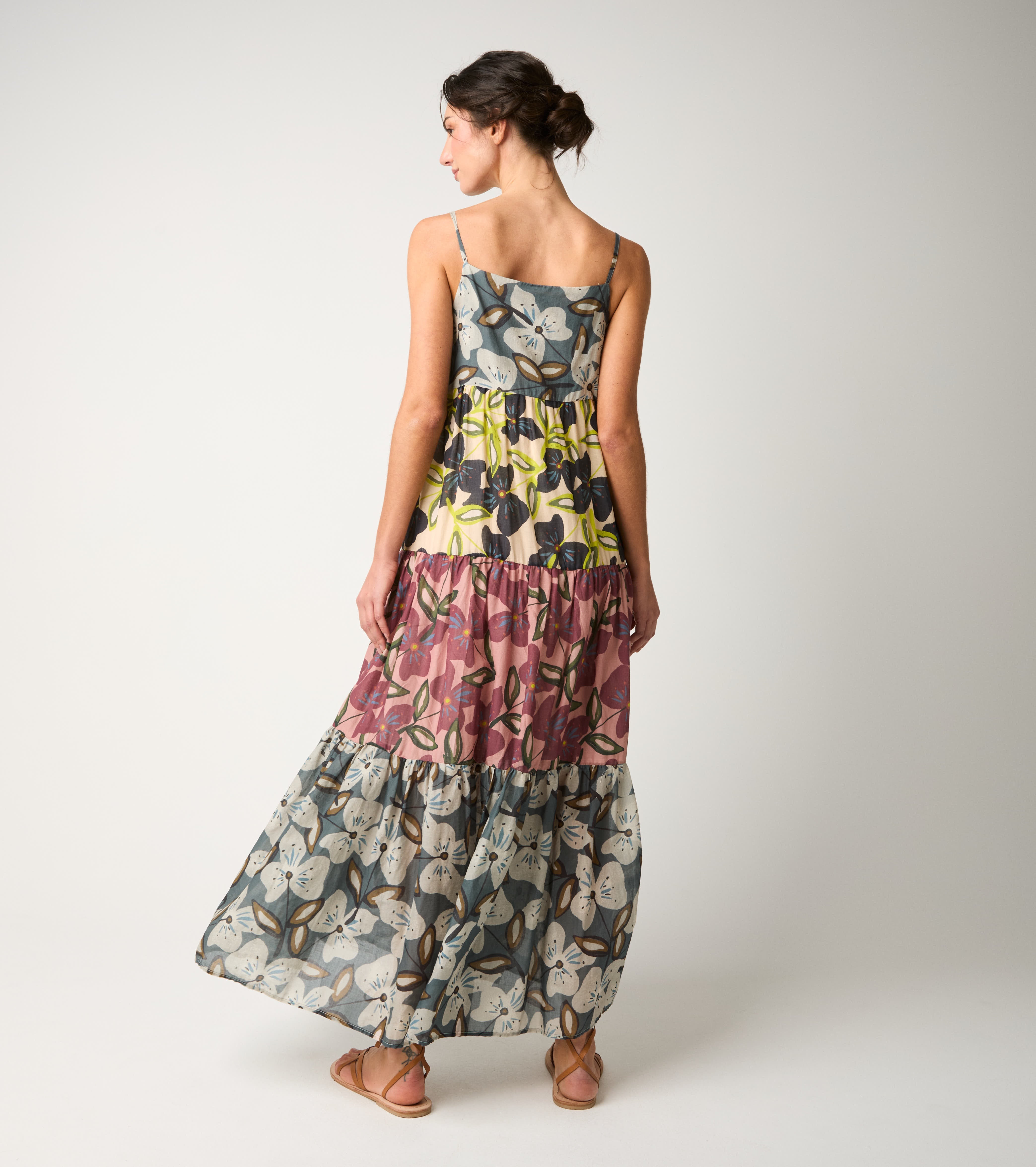 Abito lungo in cotone floreale fiori