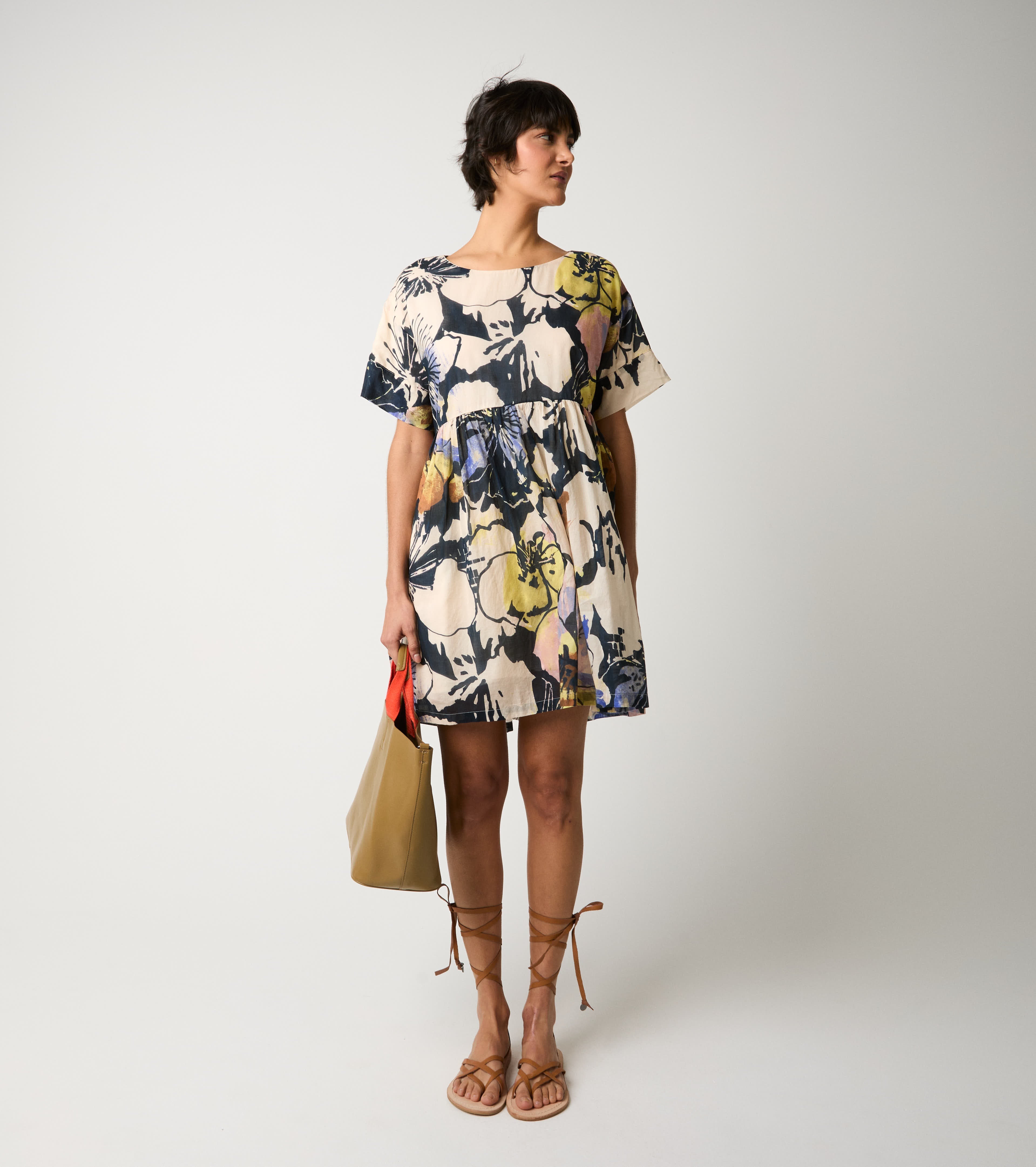 Abito corto in cotone floreale fiore