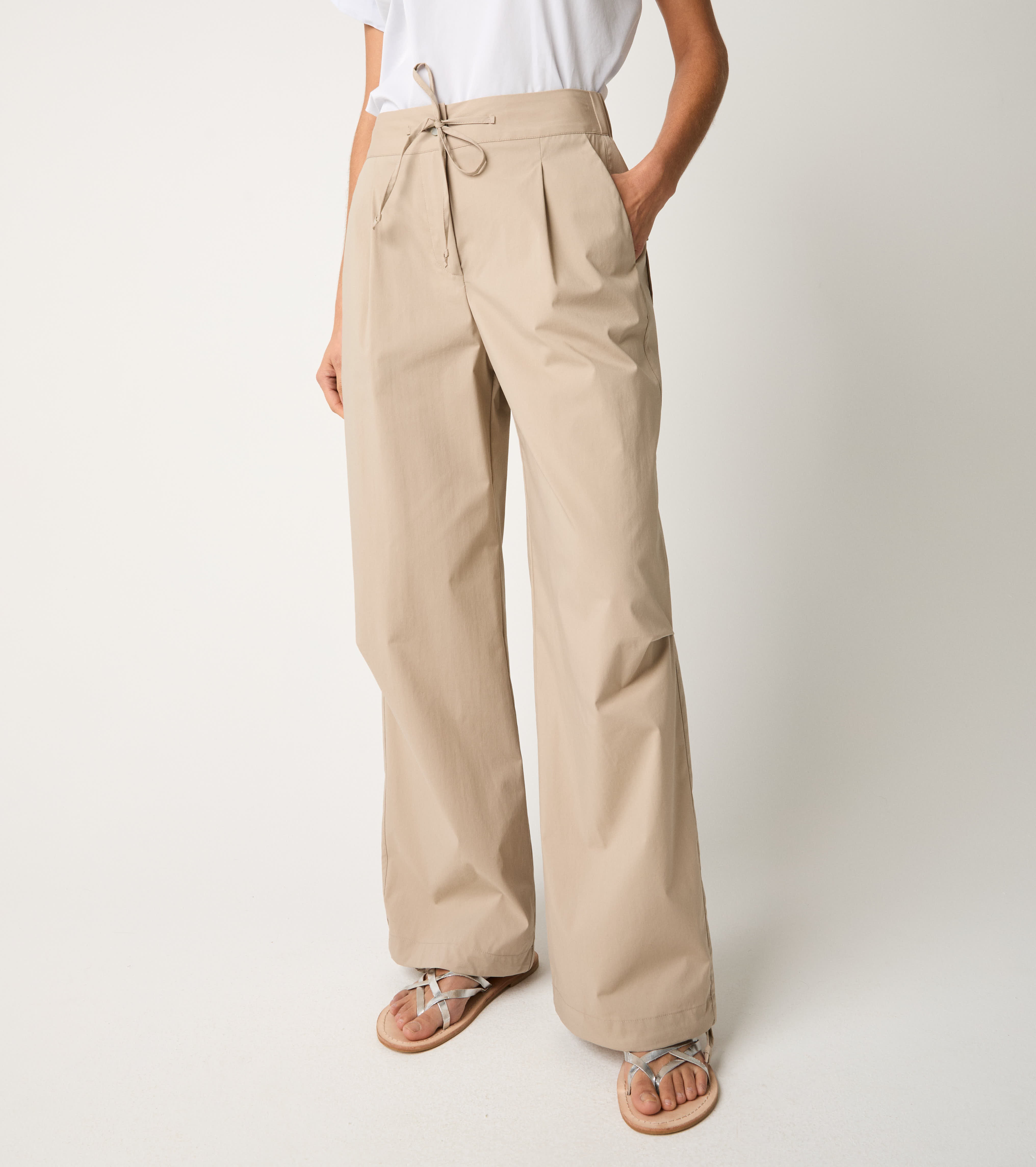 Памучни панталони с шнур от gres