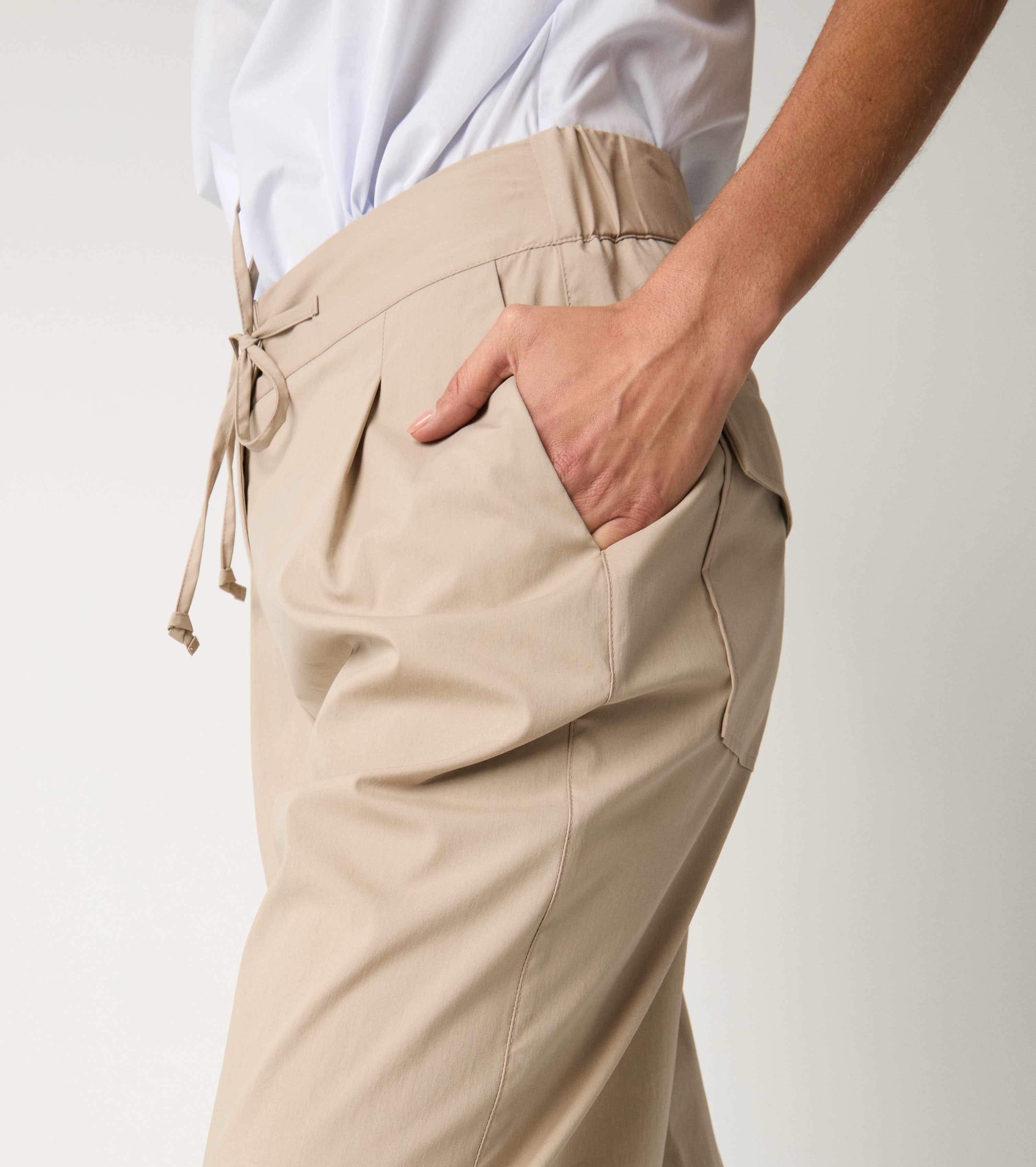 Памучни панталони с шнур от gres