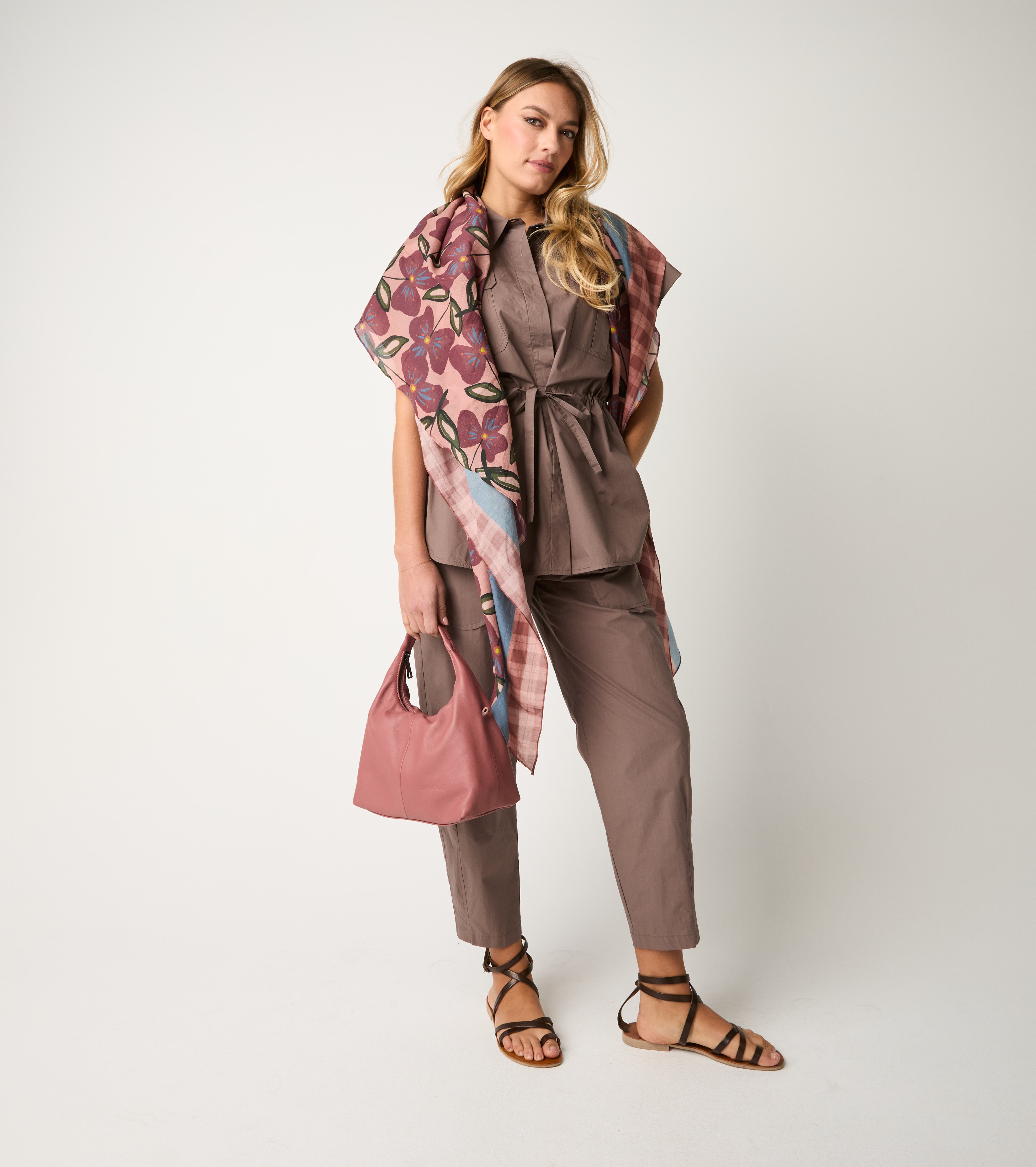 Pantaloni cropped in cotone stretch cacao