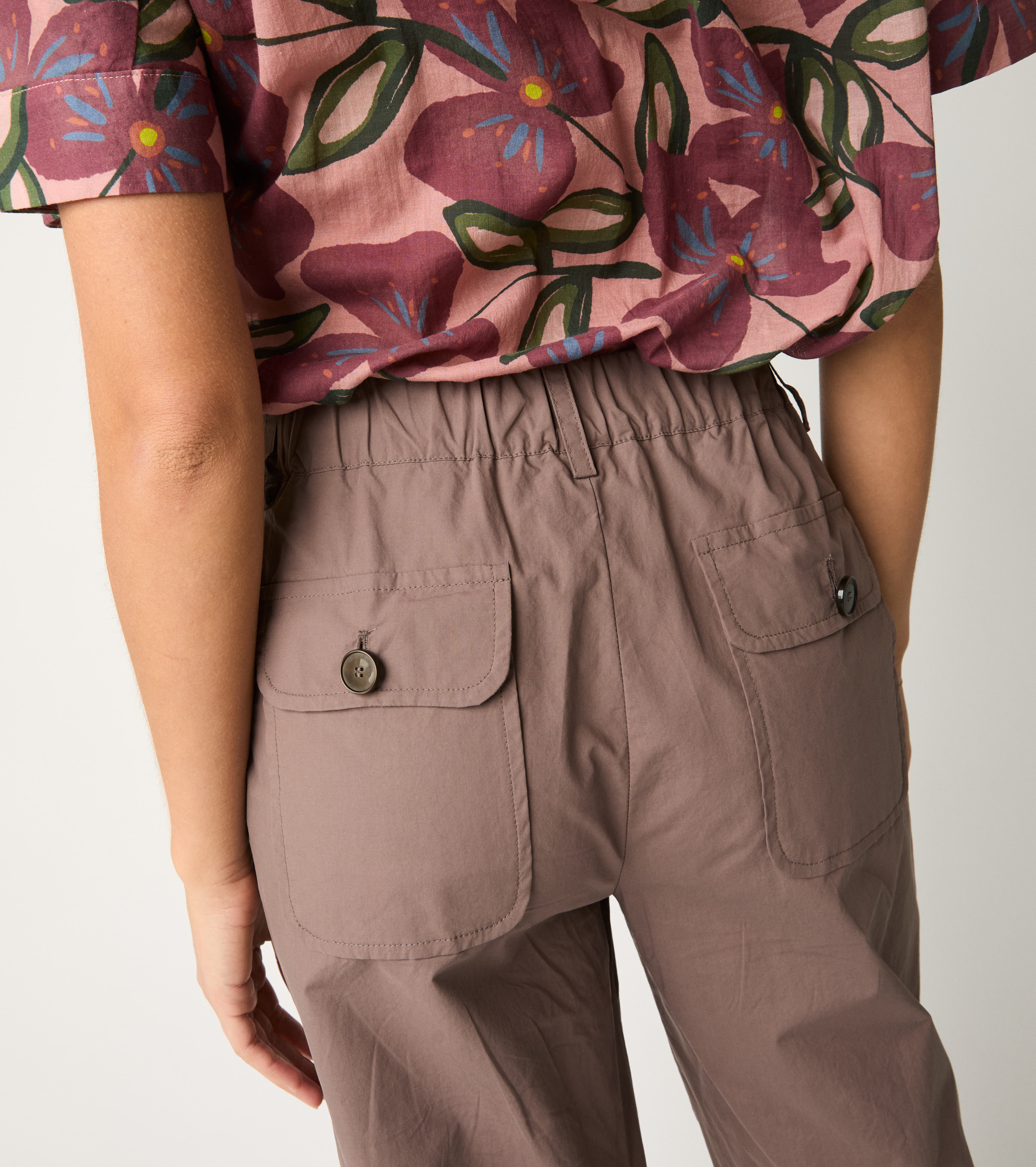 Pantaloni cropped in cotone stretch cacao