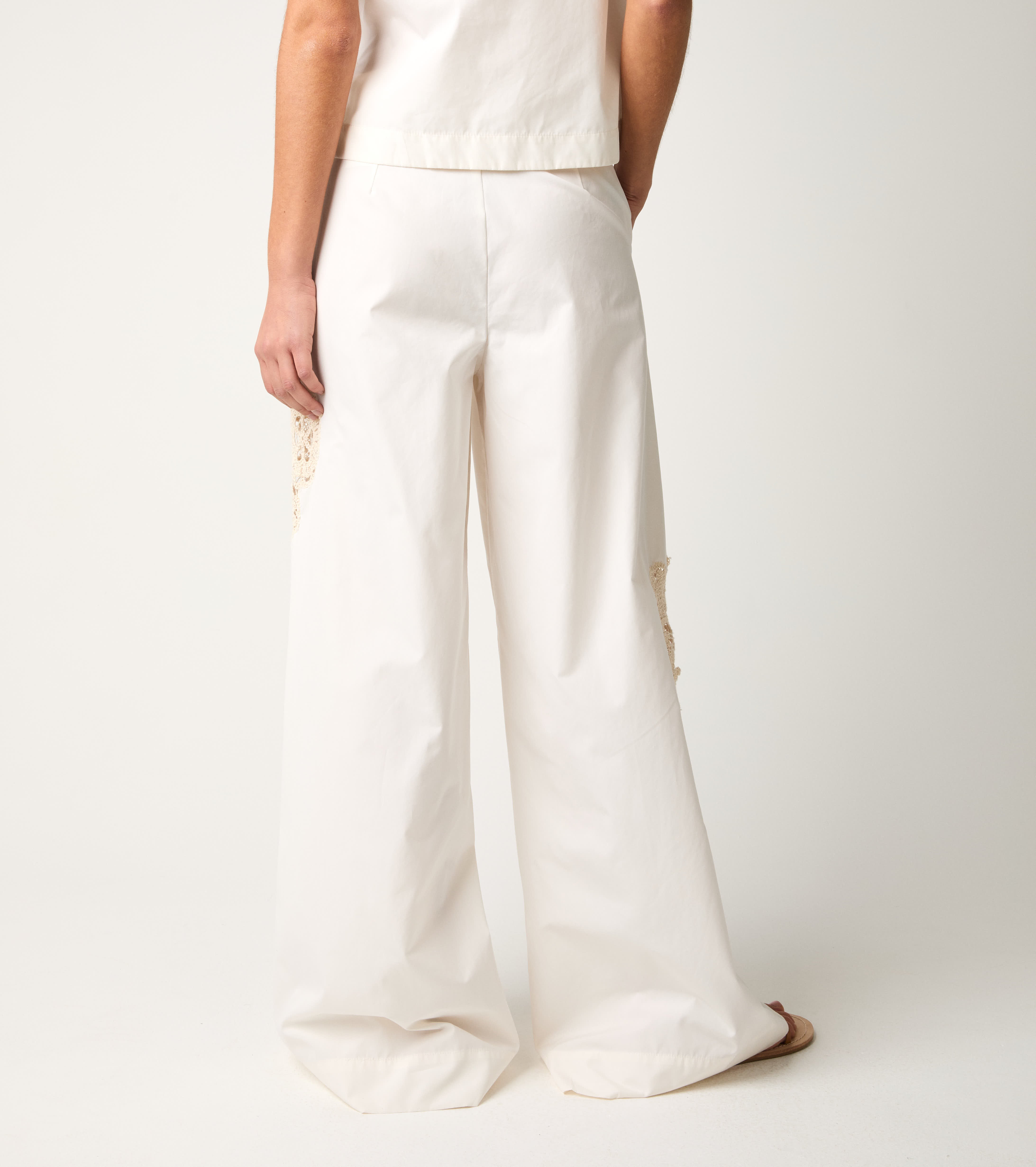 Salina панталони с торбички и флорална бродерия