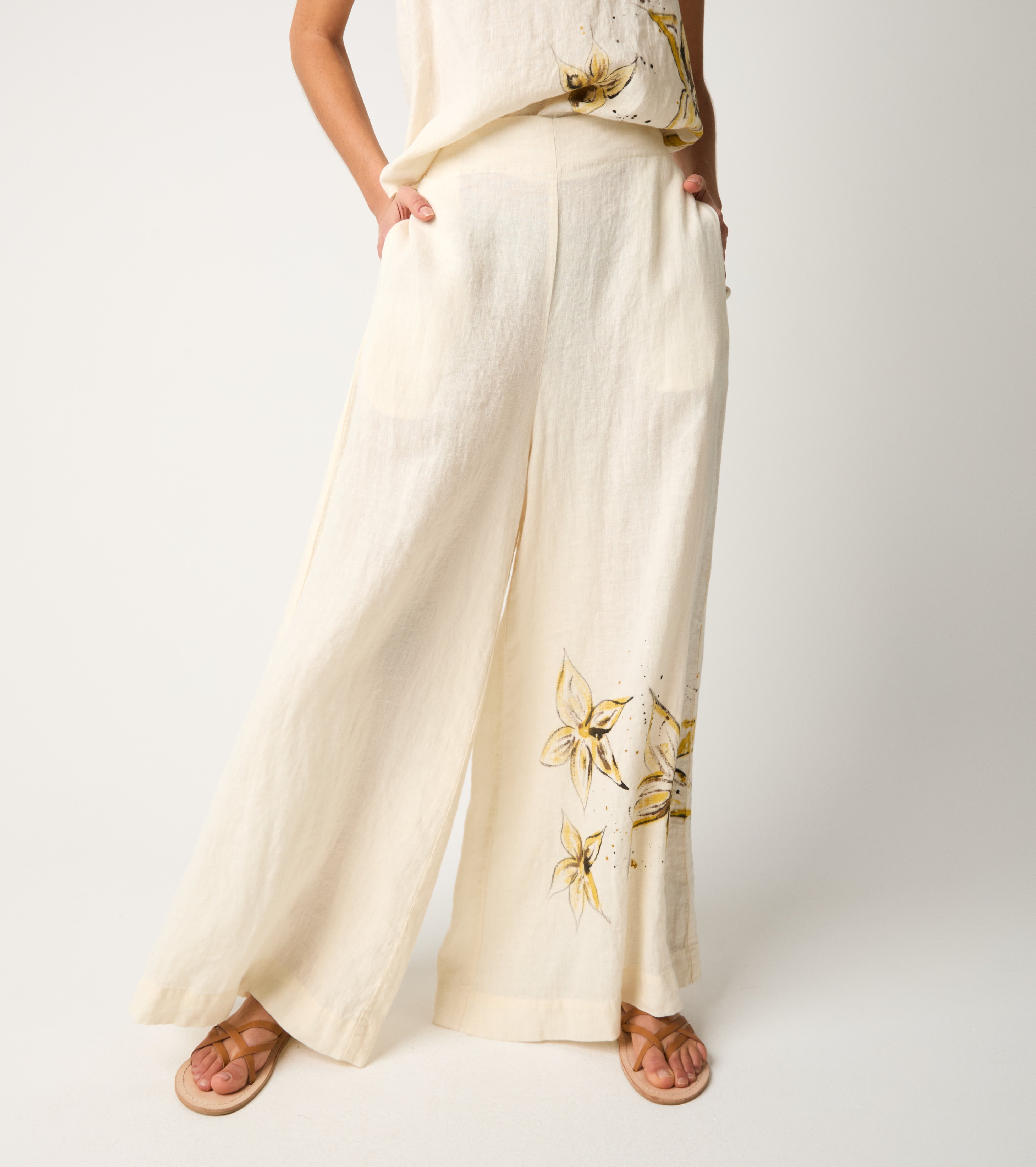 Панталон с флорален принт