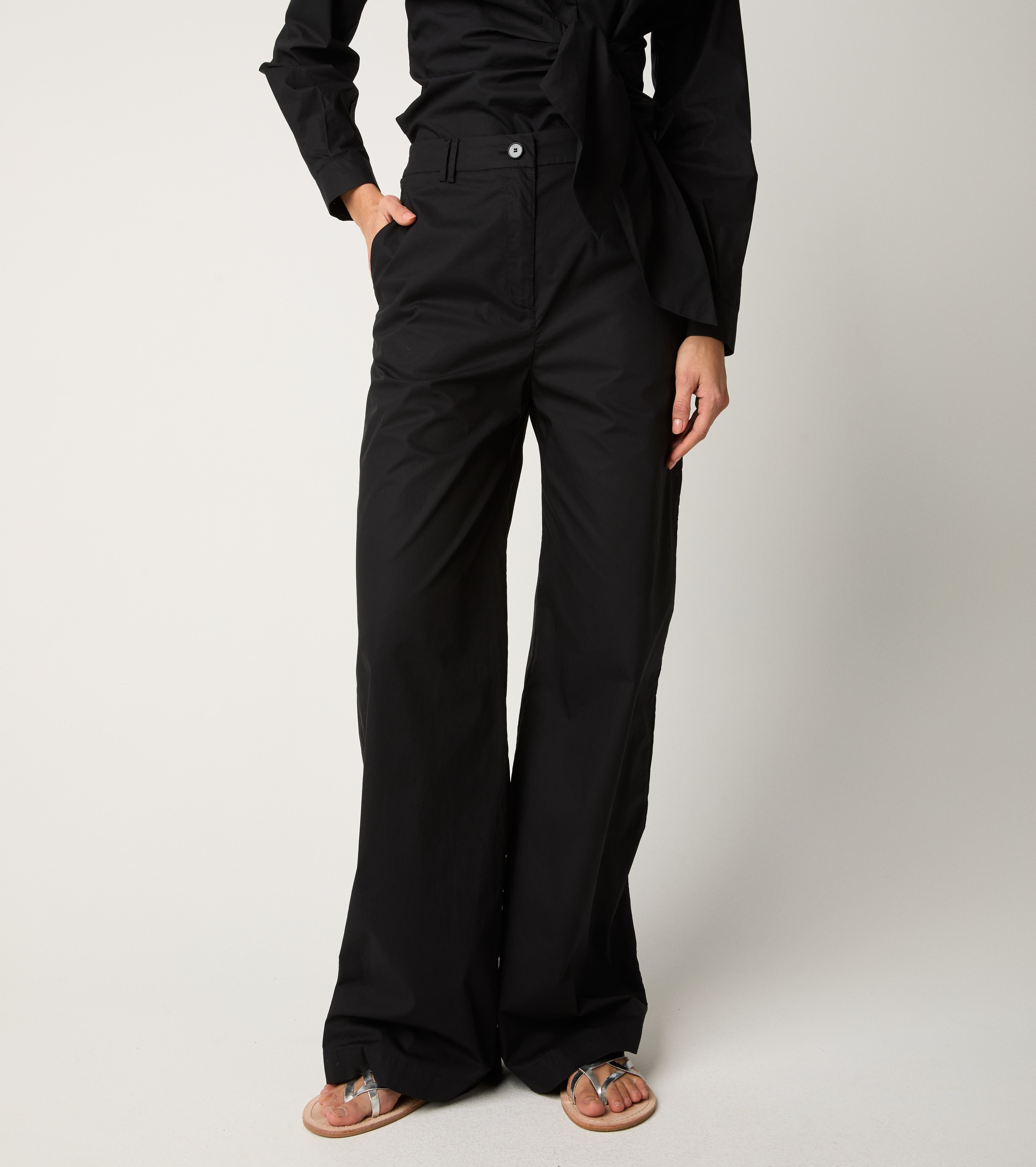 Pantaloni in cotone con piega nero