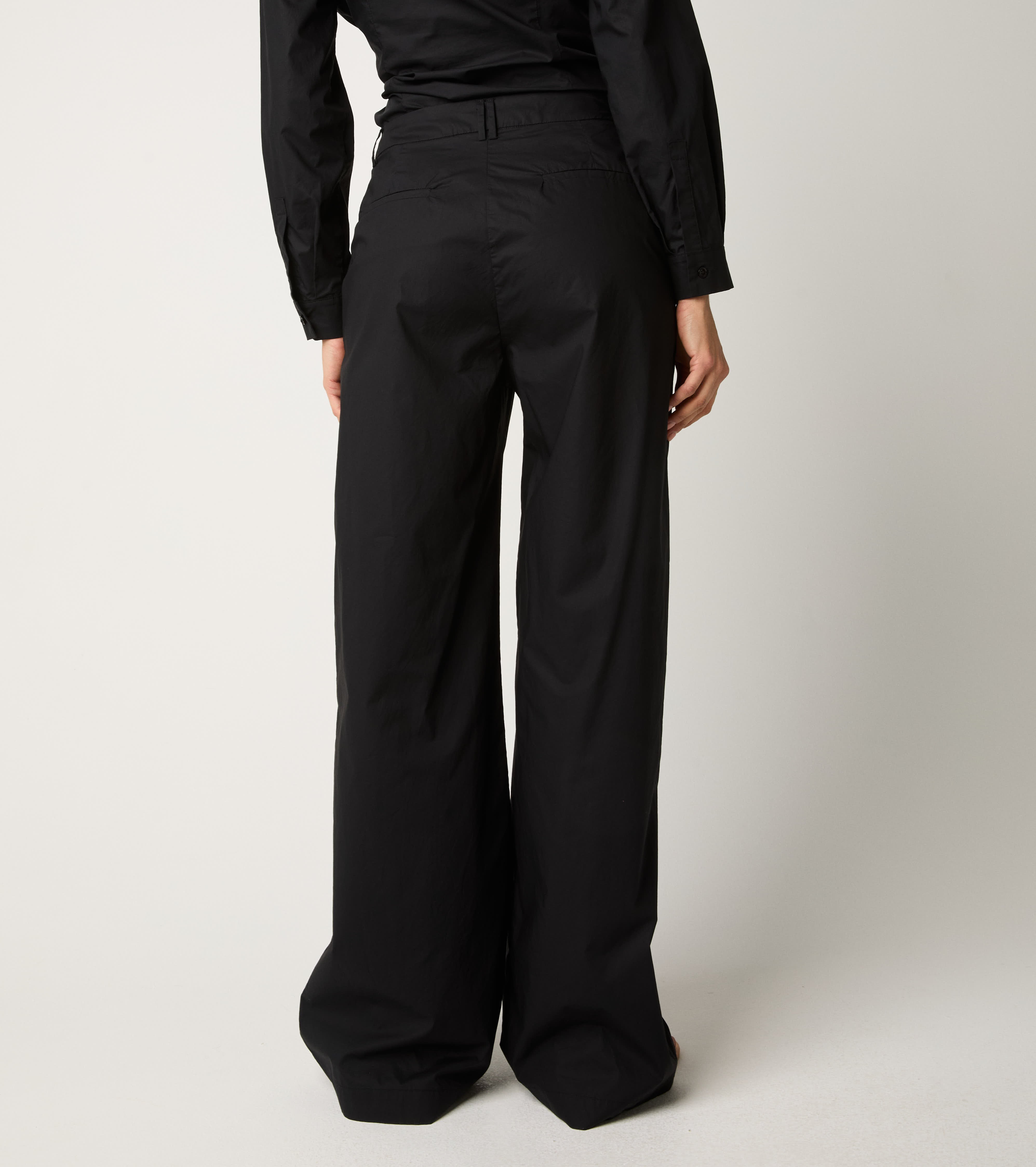 Pantaloni in cotone con piega nero