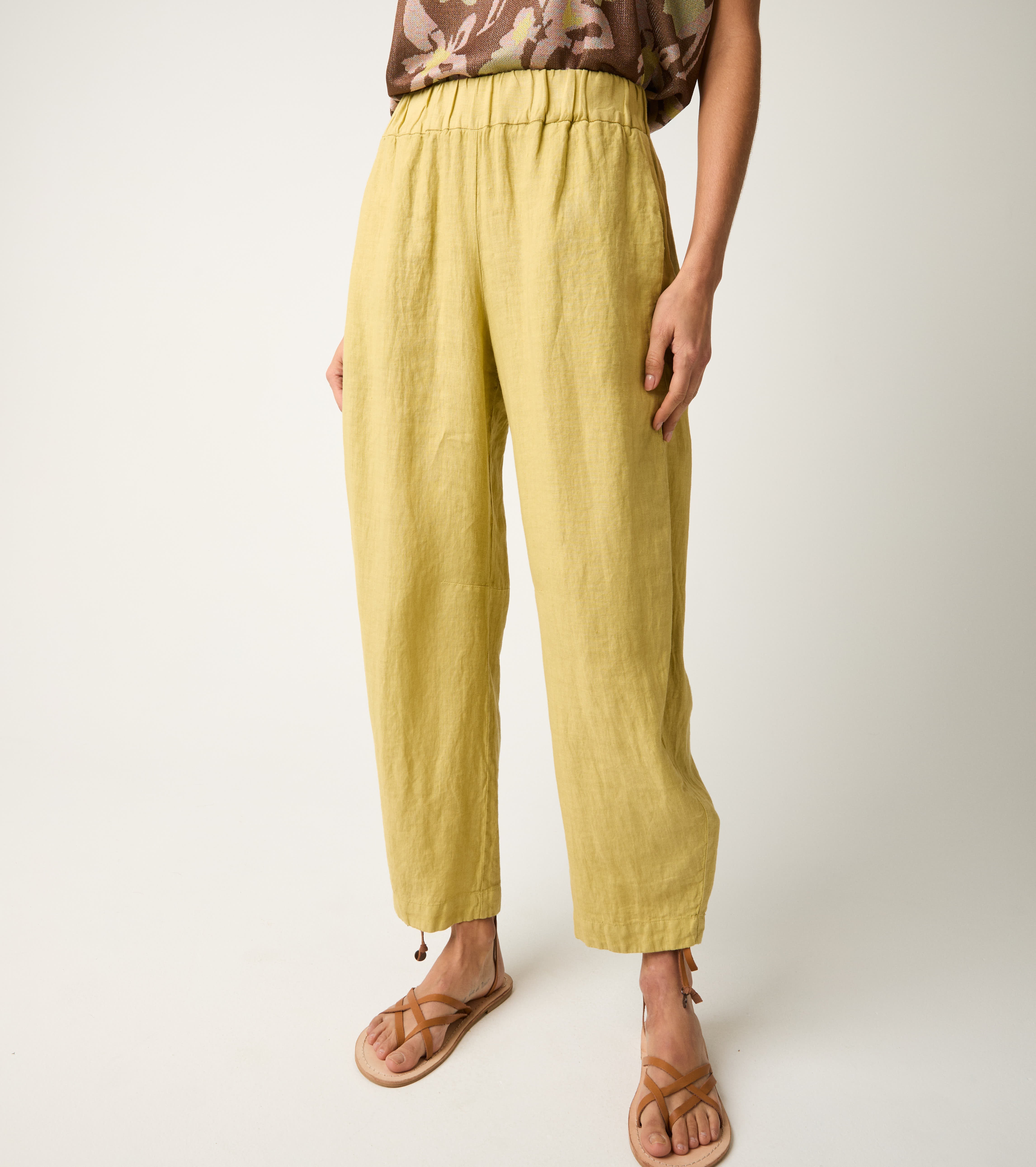 Pantaloni in lino con elastico e tasche bignè