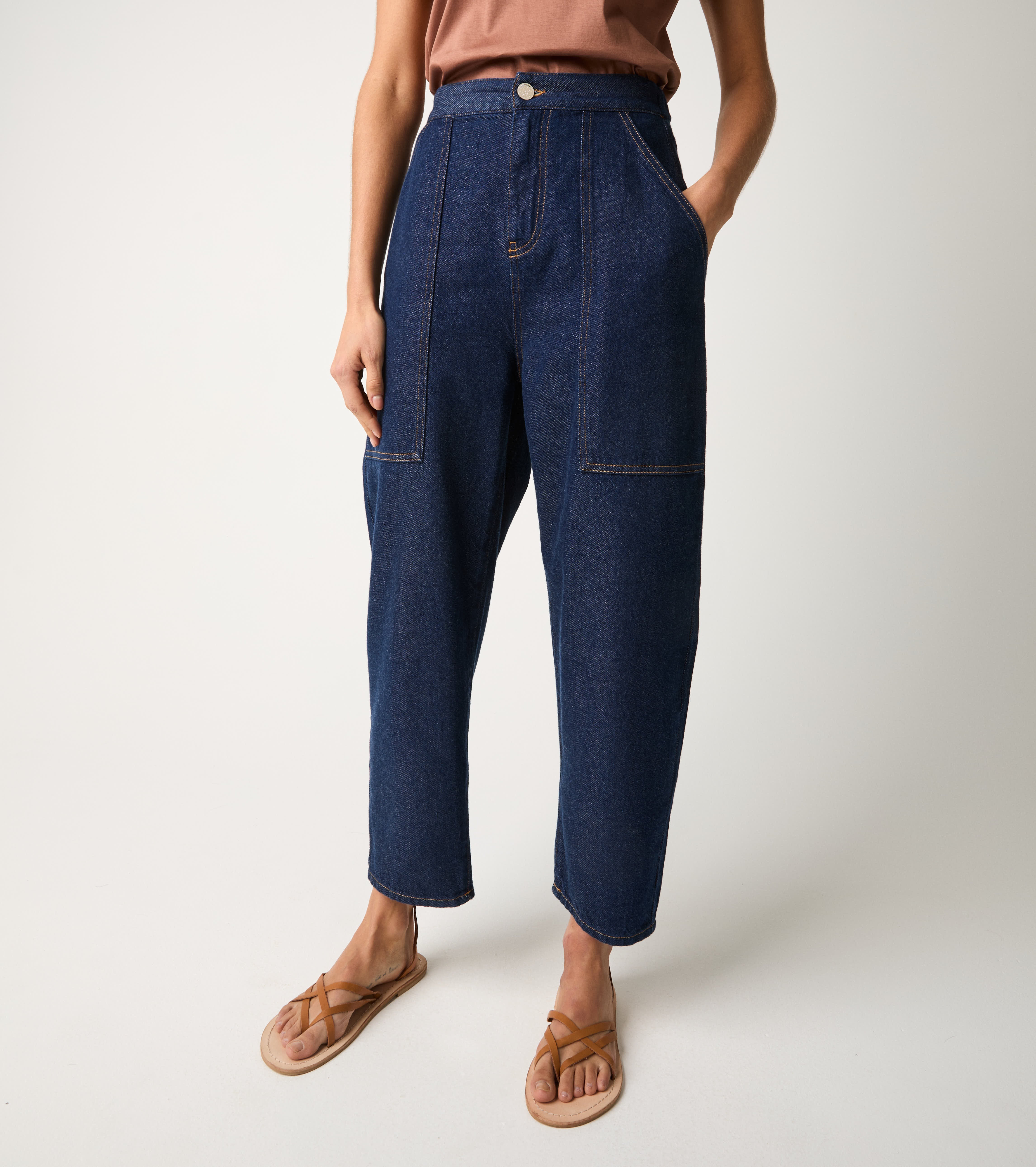 Jeans in denim a vita alta unico