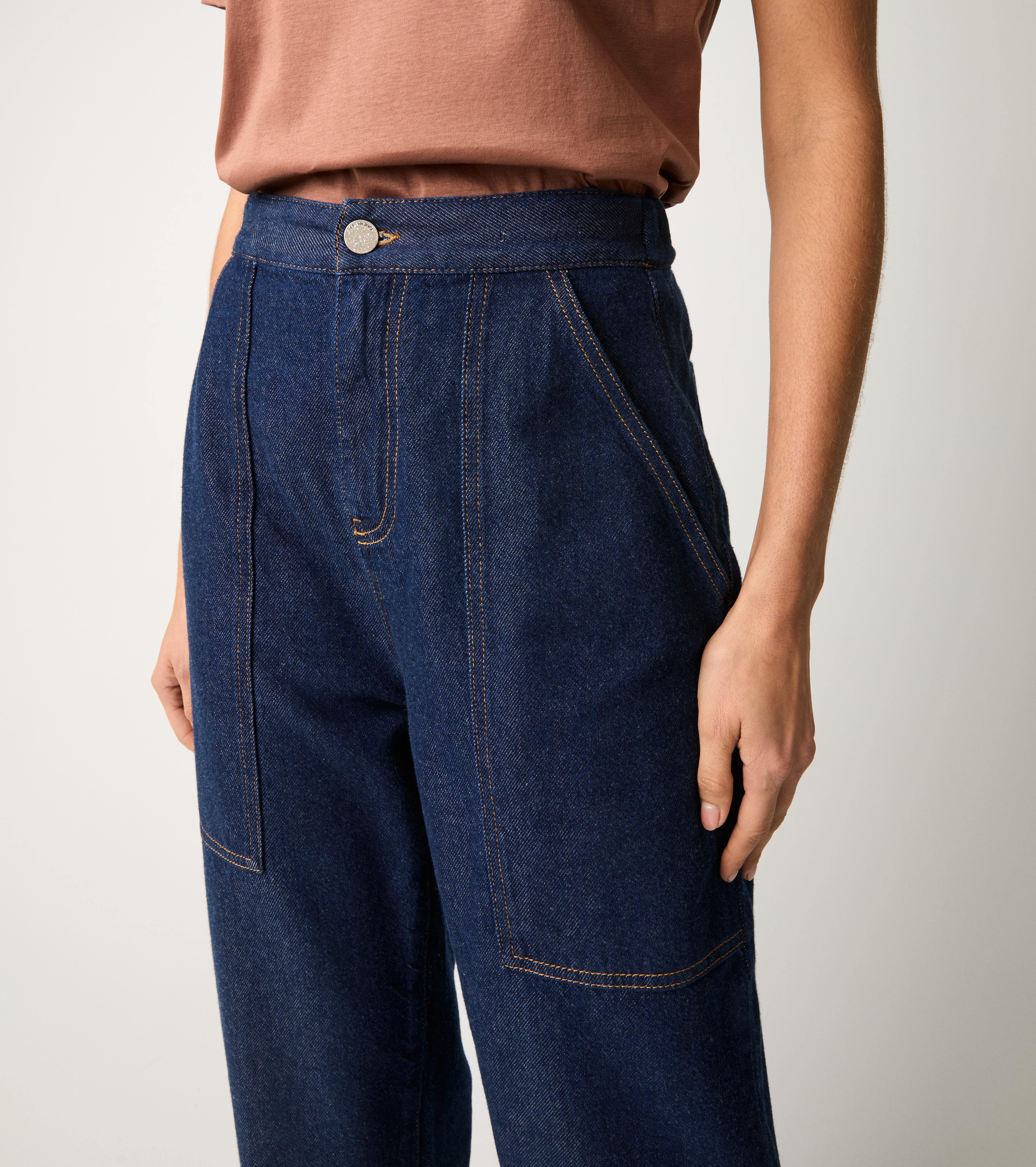 Jeans in denim a vita alta unico